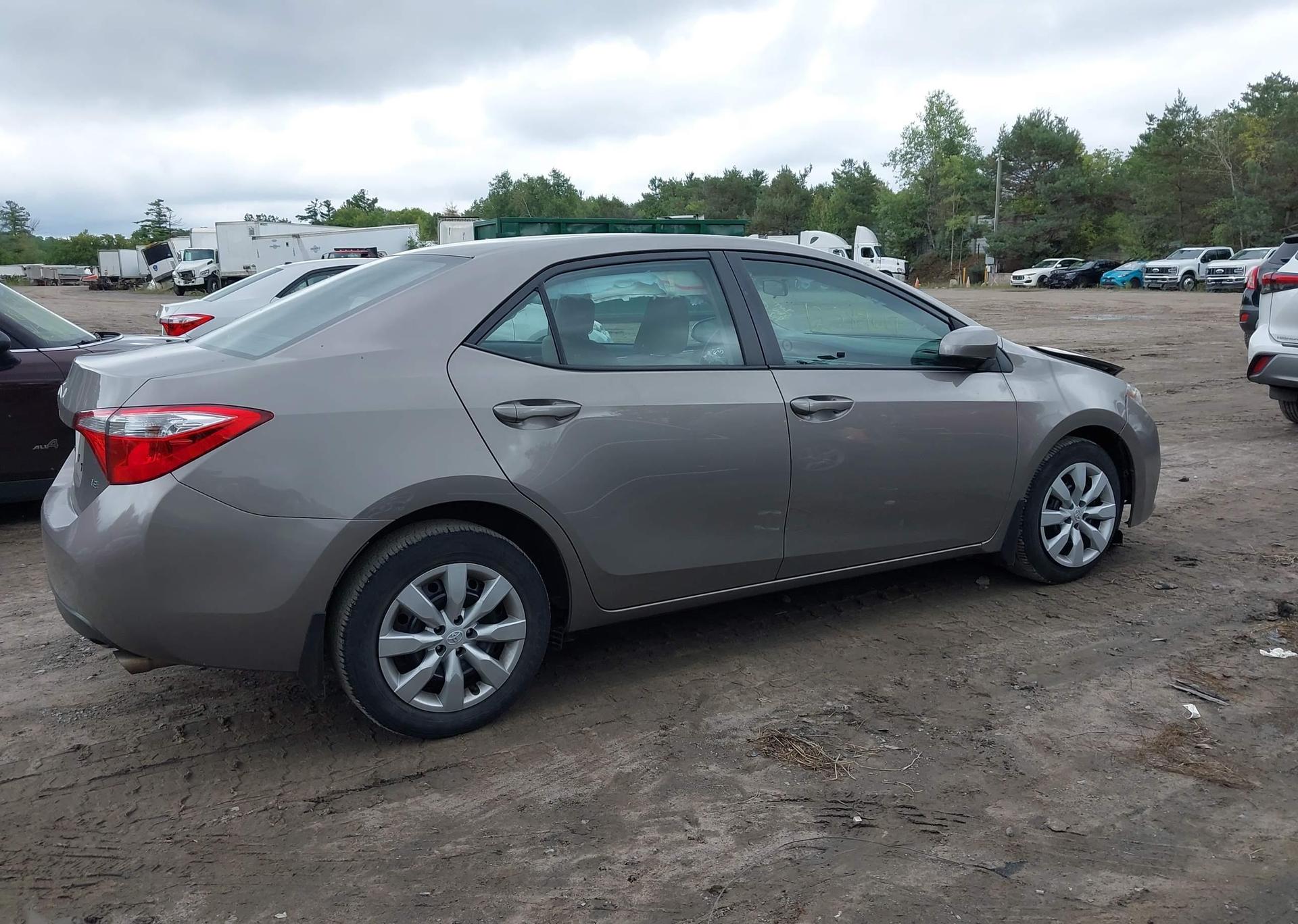 2014 TOYOTA COROLLA LE