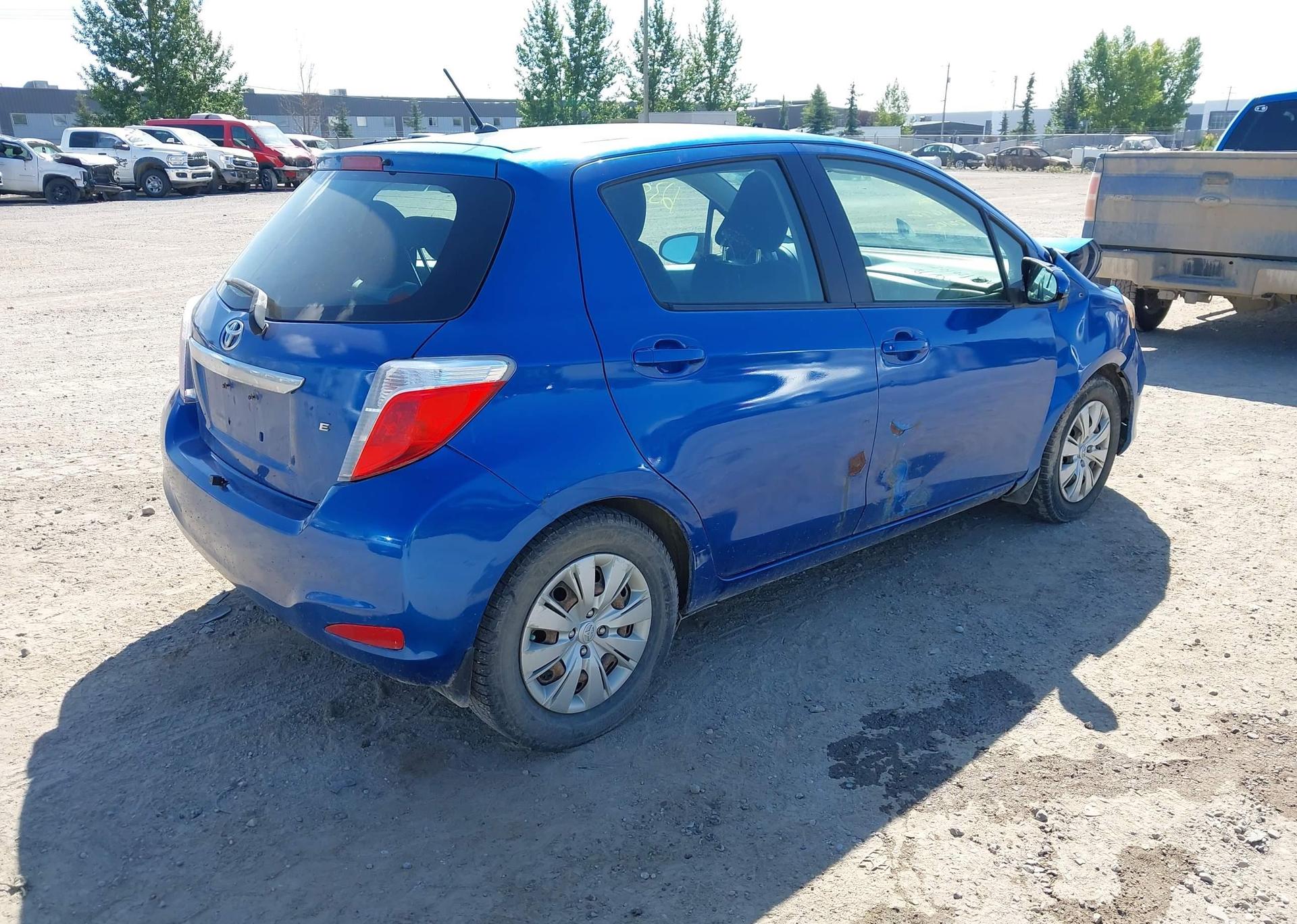 2012 TOYOTA YARIS