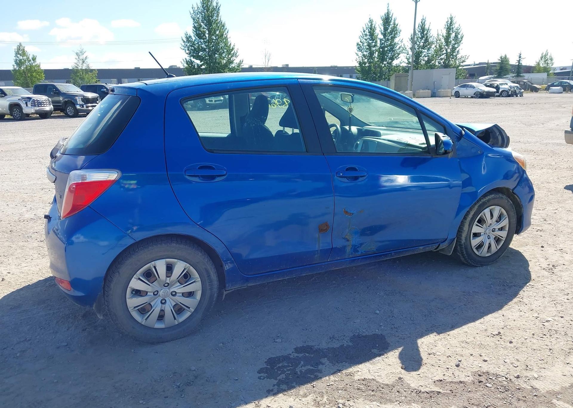 2012 TOYOTA YARIS