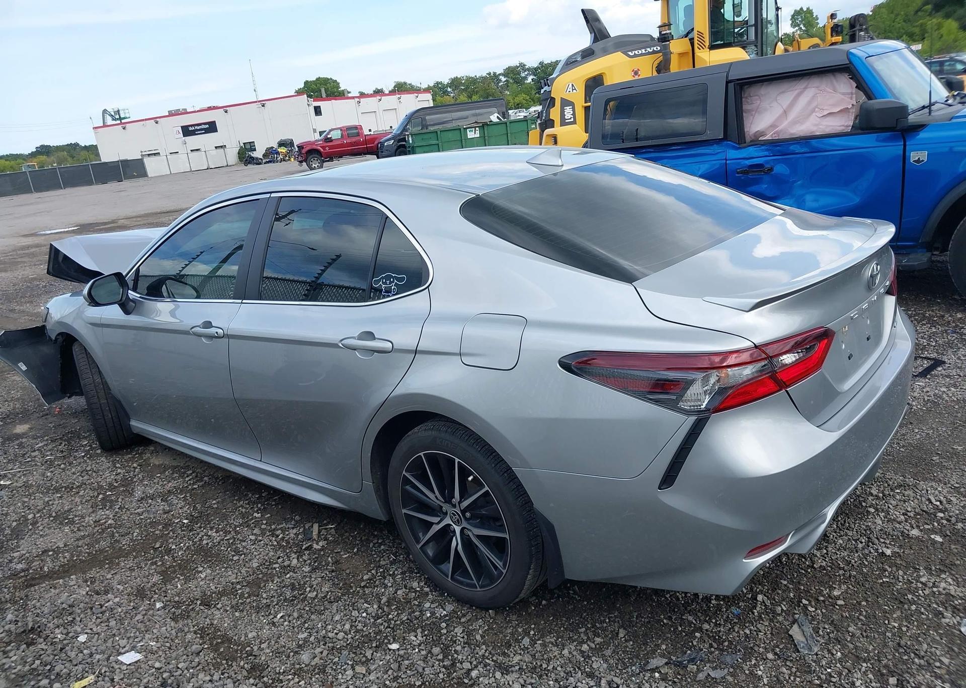 2022 TOYOTA CAMRY SE