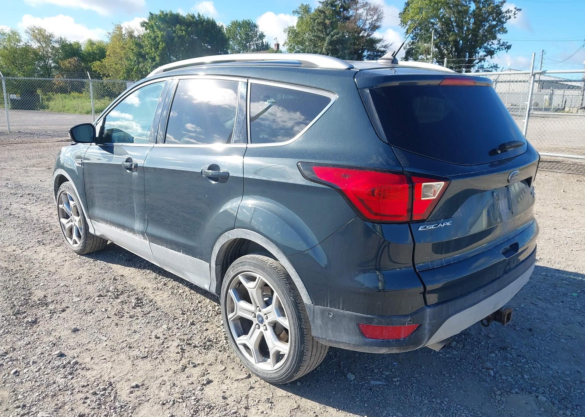 2019 FORD ESCAPE TITANIUM