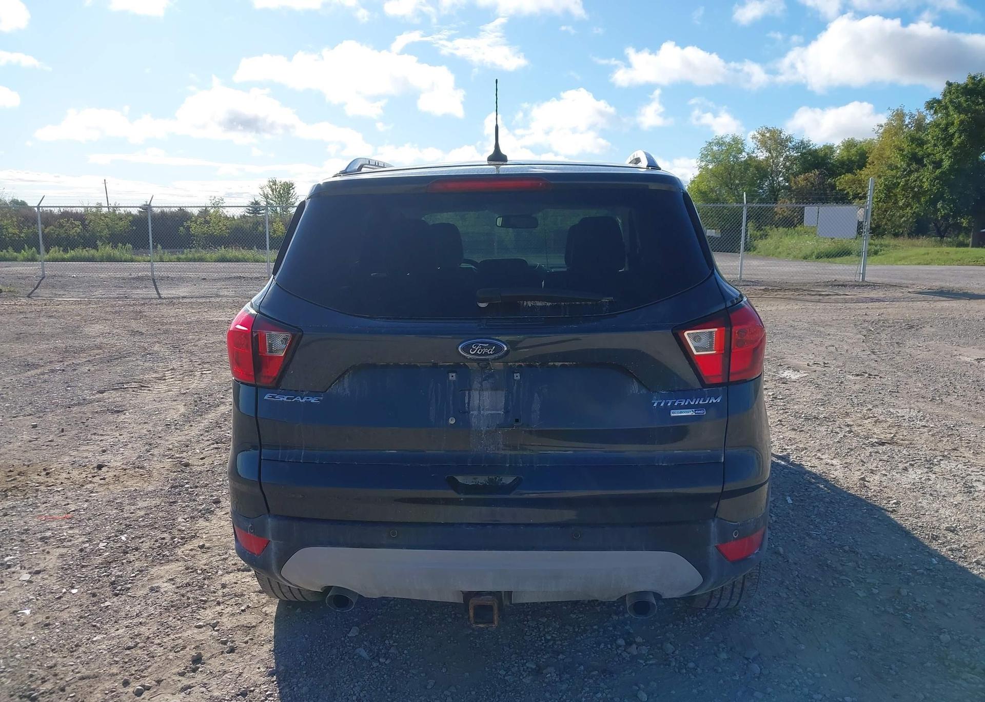 2019 FORD ESCAPE TITANIUM