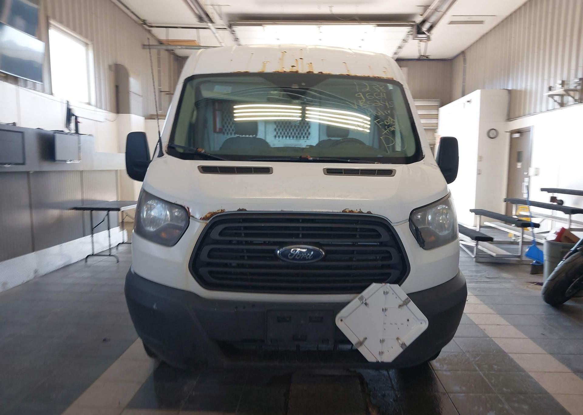 2017 FORD transit t-250