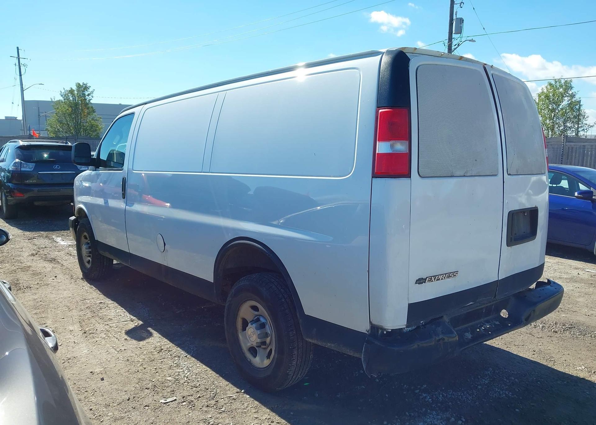 2017 CHEVROLET EXPRESS 2500