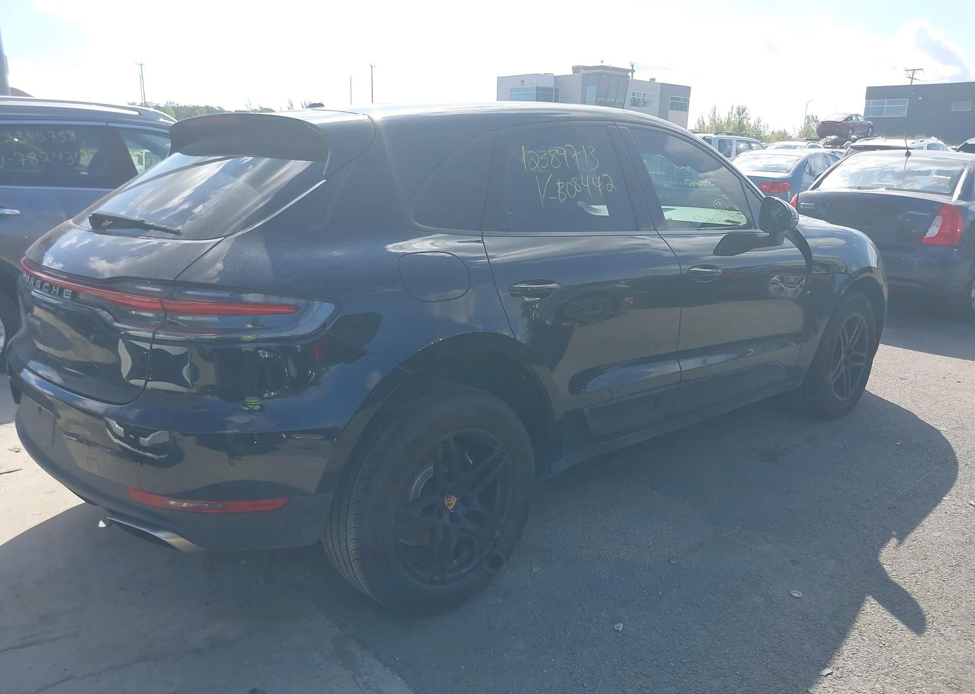 2019 PORSCHE MACAN