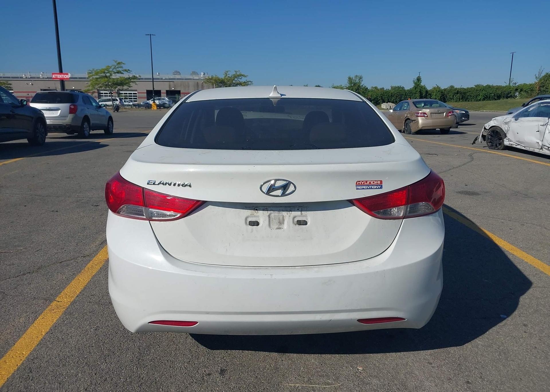 2012 HYUNDAI ELANTRA GLS