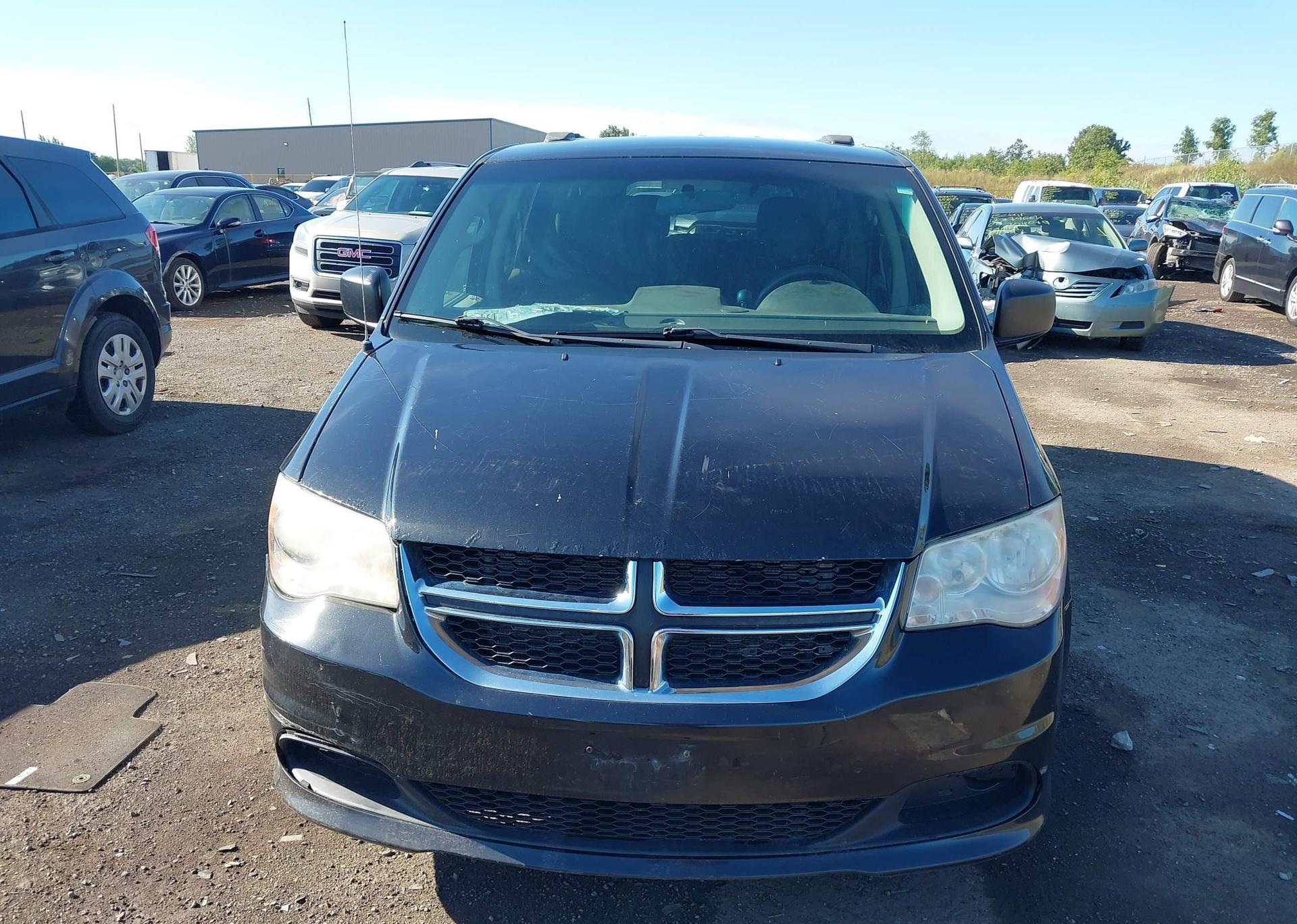 2013 DODGE GRAND CARAVAN SE
