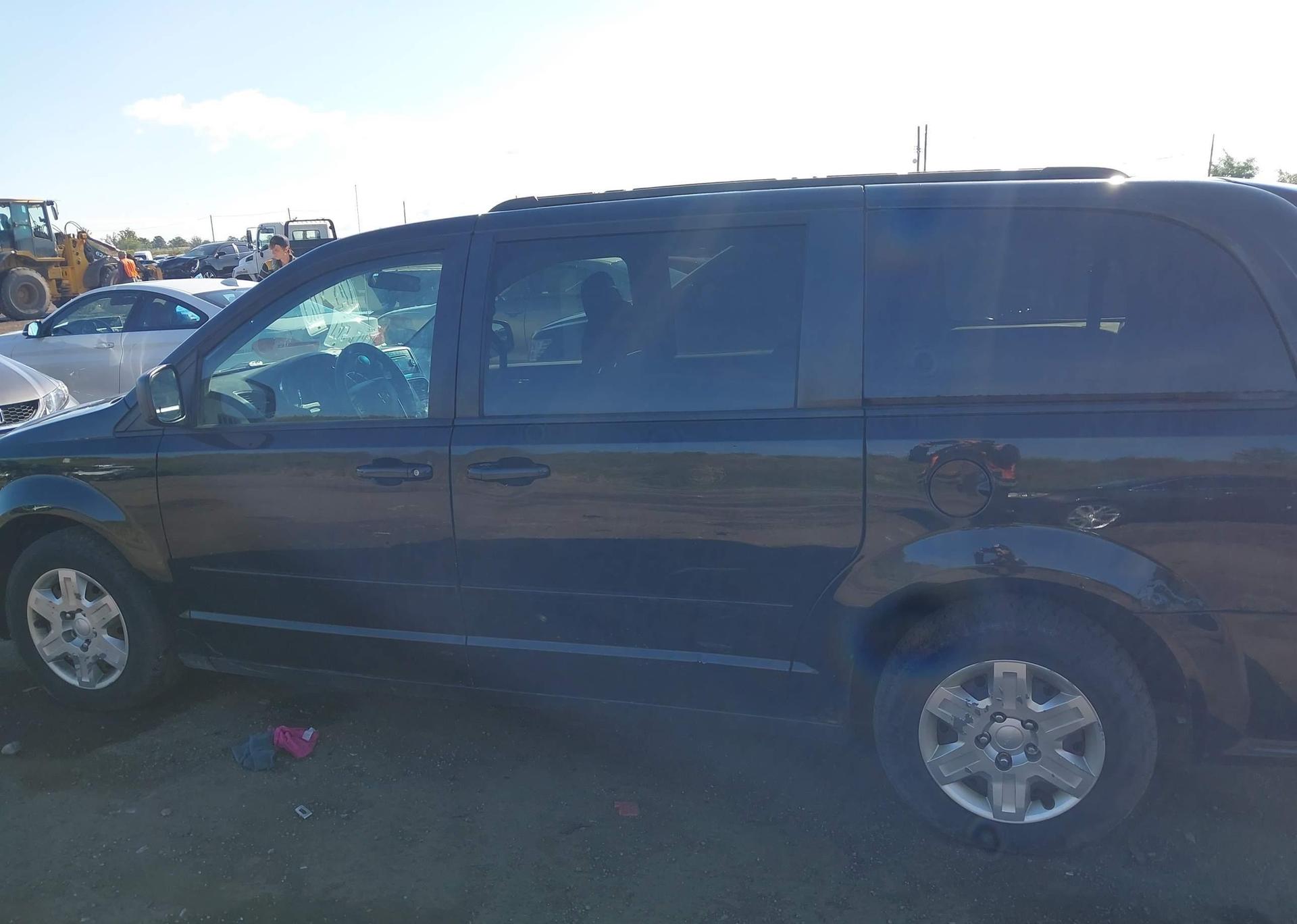 2013 DODGE GRAND CARAVAN SE