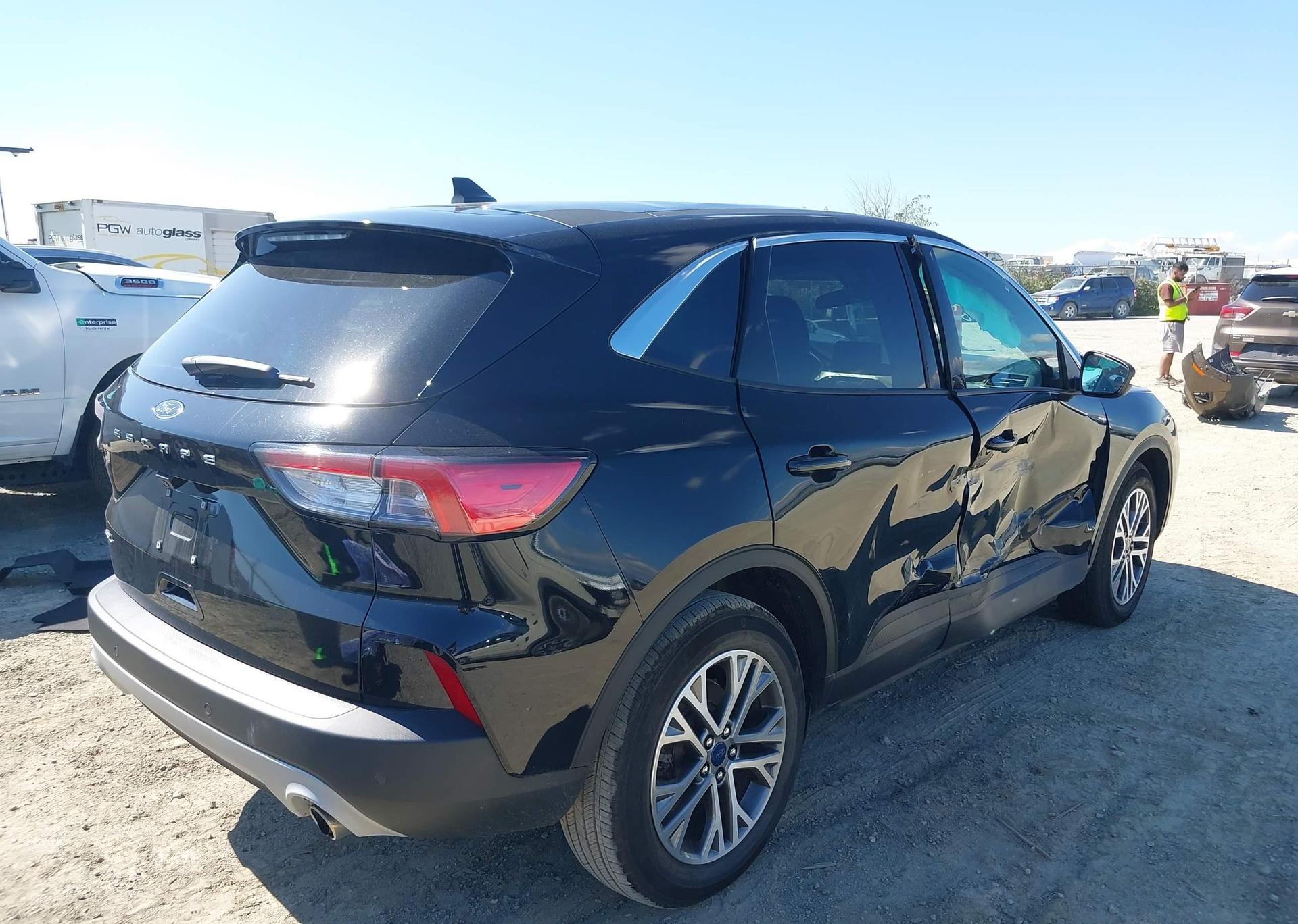 2022 FORD ESCAPE SEL