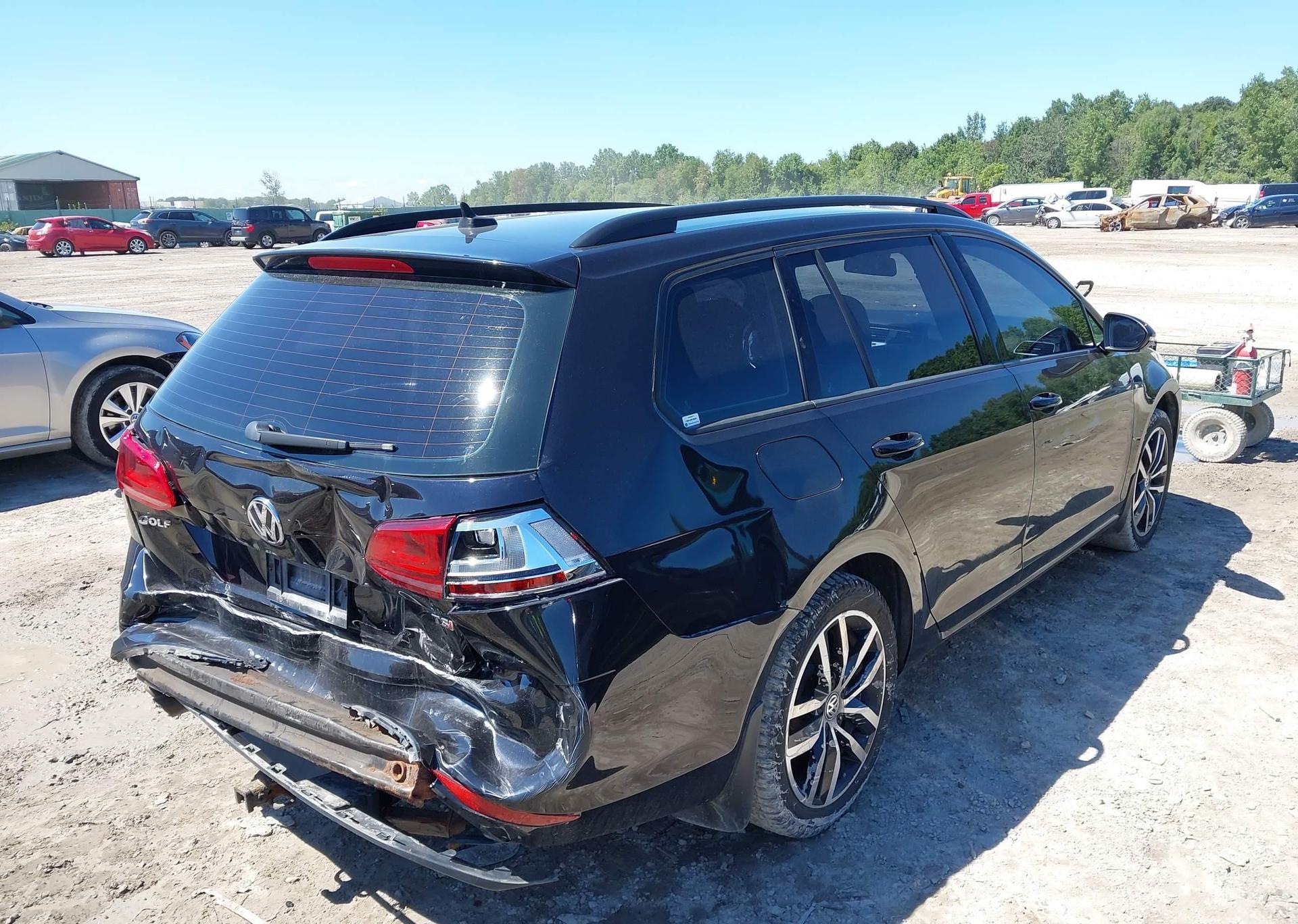 2017 VOLKSWAGEN GOLF SPORTWAGEN 1.8 TSI COMFORTLINE