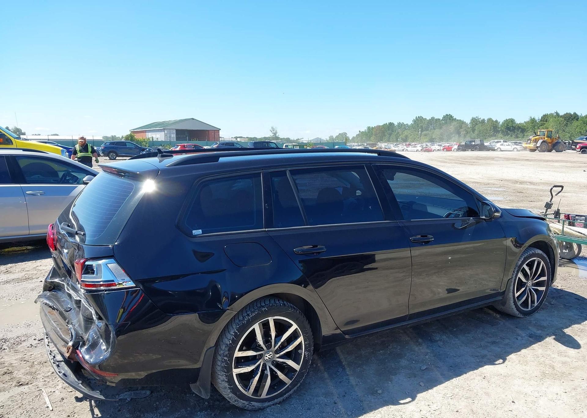 2017 VOLKSWAGEN GOLF SPORTWAGEN 1.8 TSI COMFORTLINE