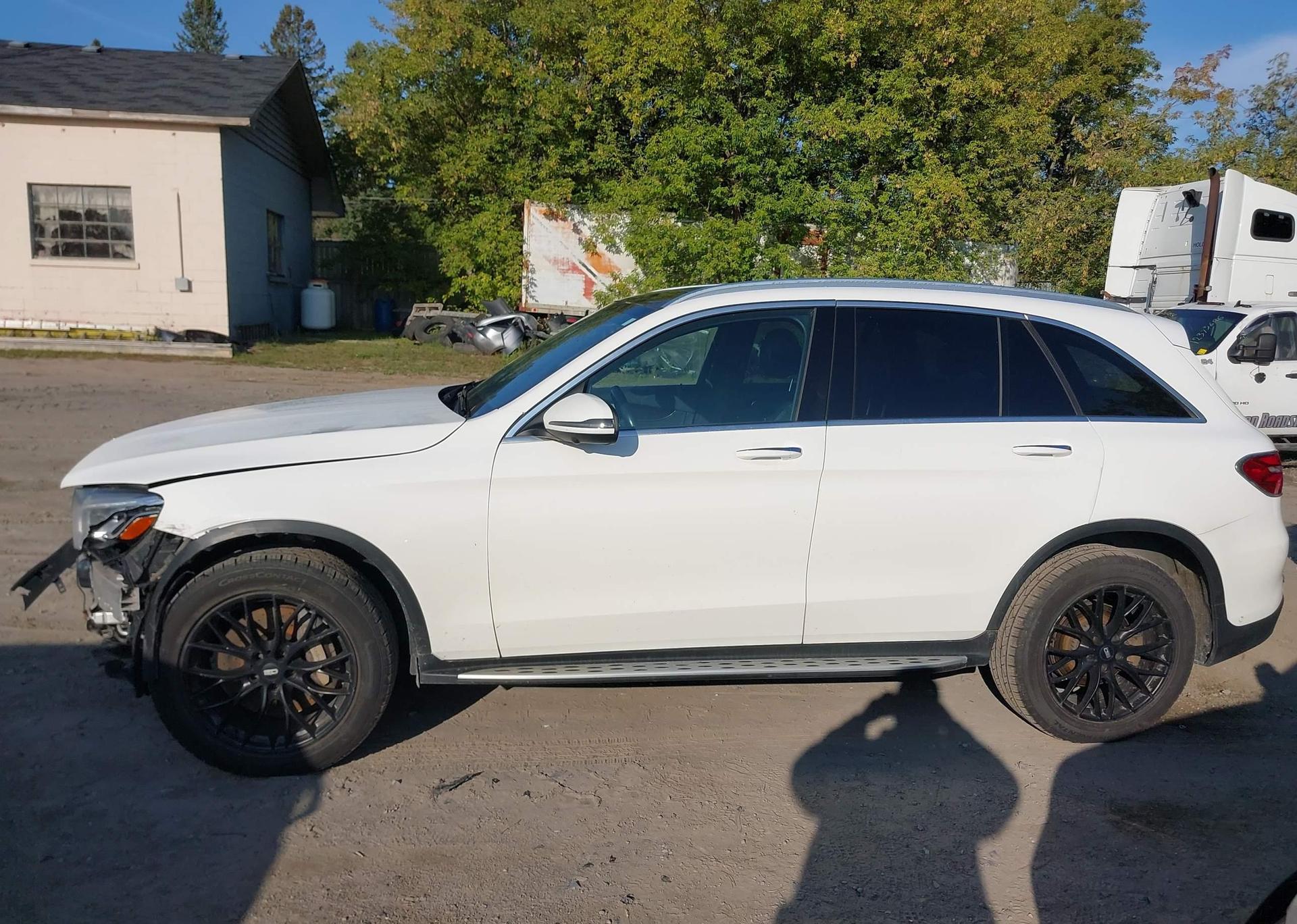 2018 MERCEDES-BENZ GLC 300 4MATIC