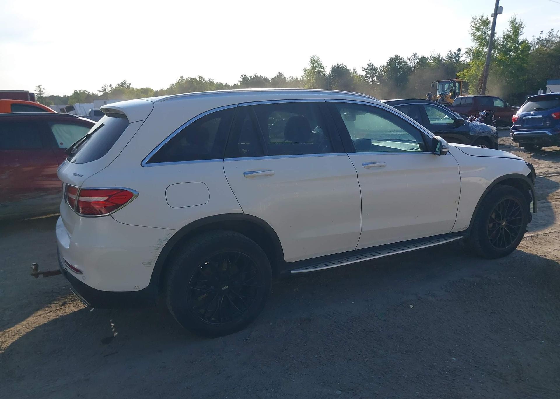 2018 MERCEDES-BENZ GLC 300 4MATIC