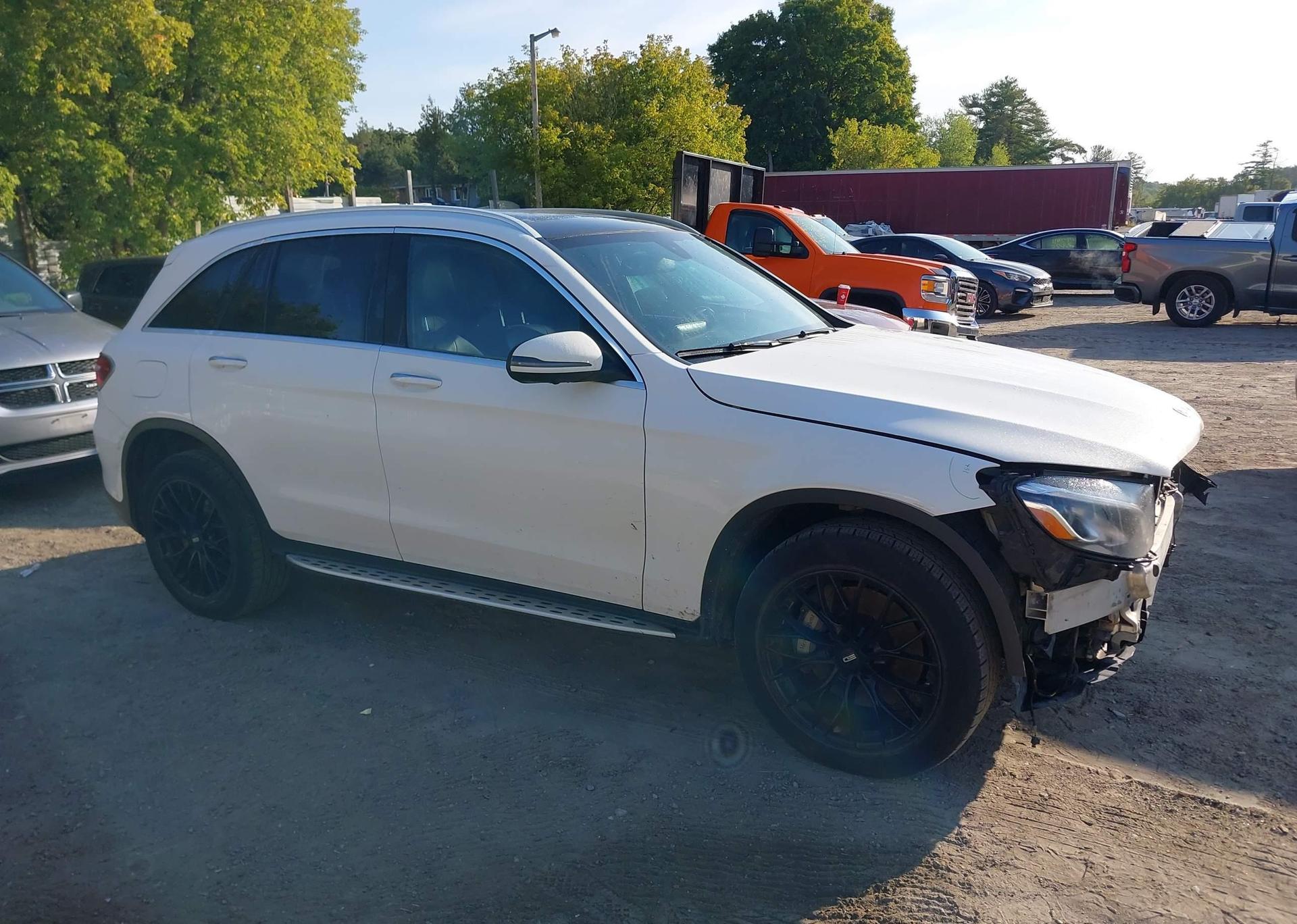 2018 MERCEDES-BENZ GLC 300 4MATIC