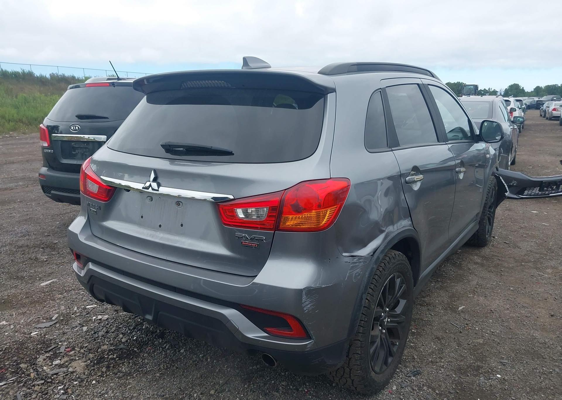 2018 MITSUBISHI RVR GT