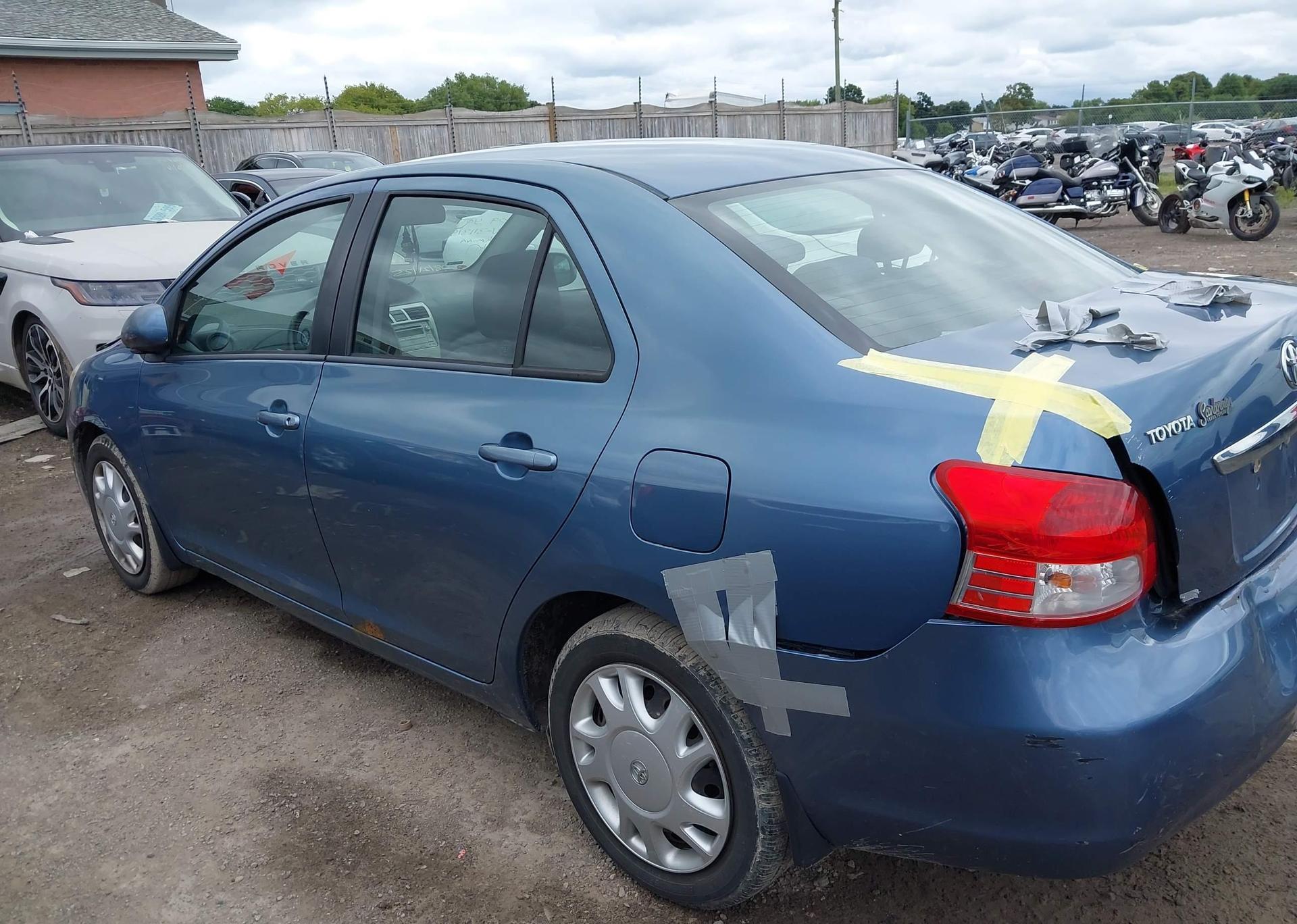 2009 TOYOTA YARIS