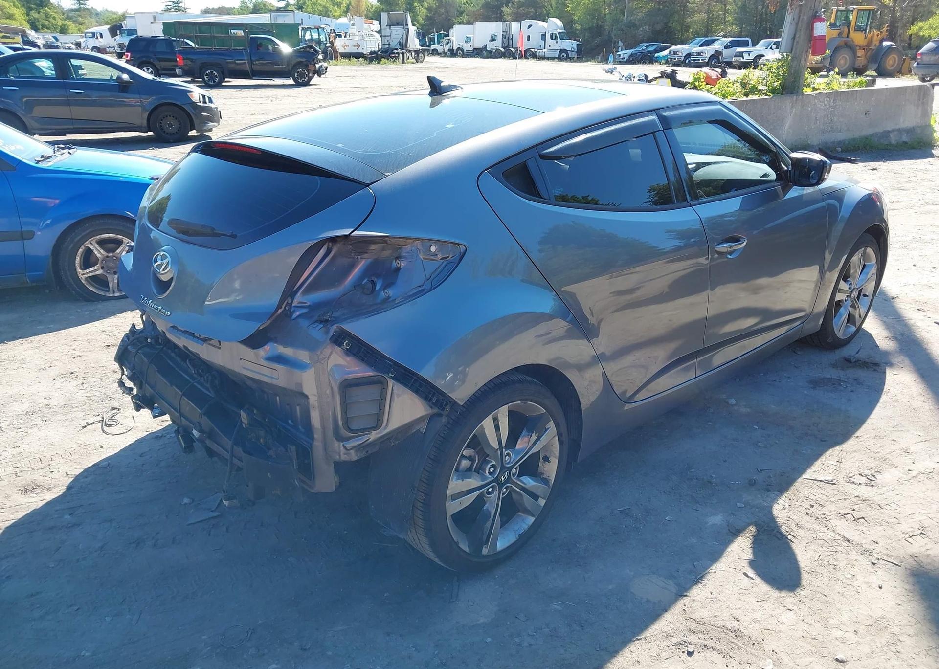 2016 HYUNDAI VELOSTER TECH