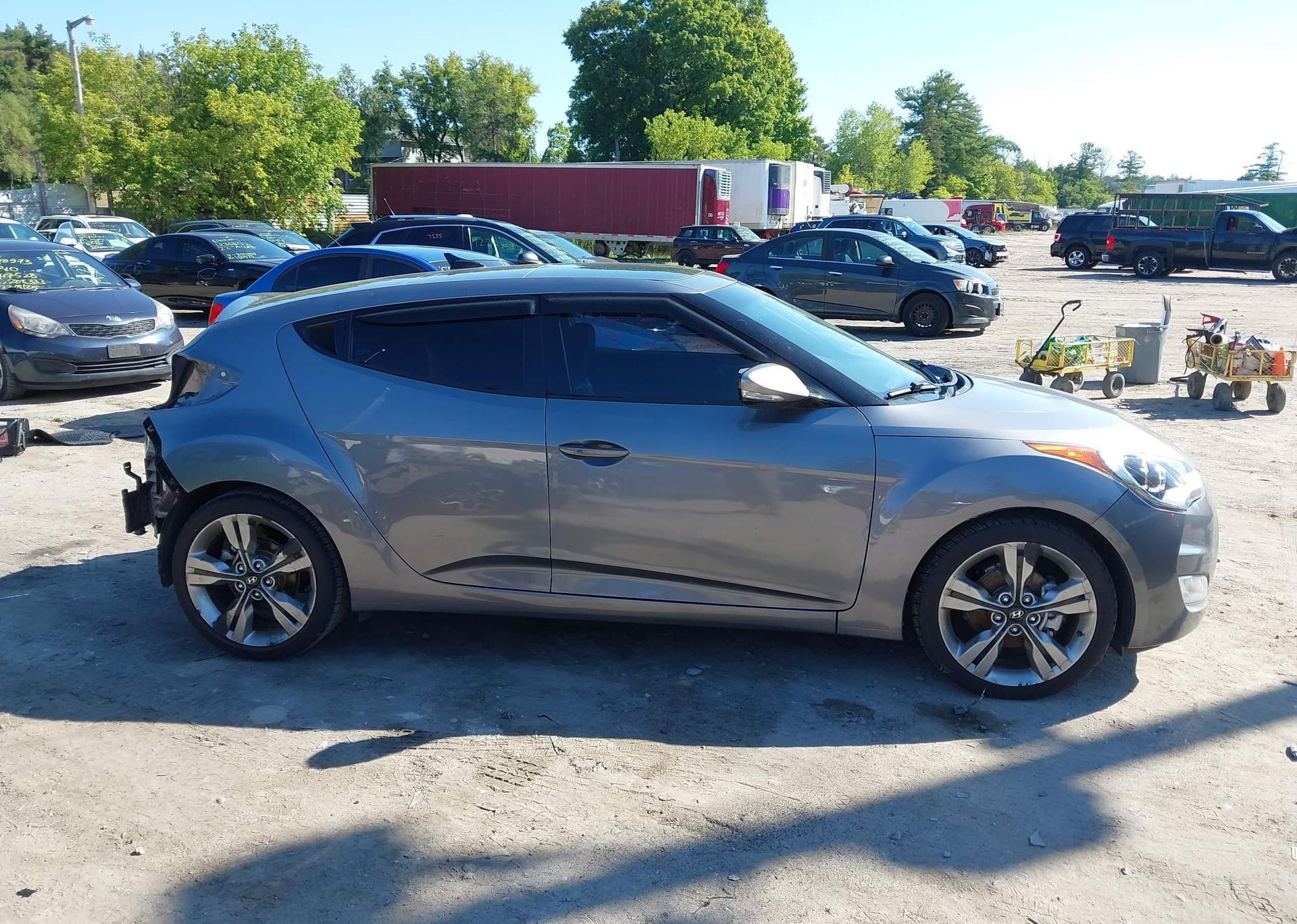 2016 HYUNDAI VELOSTER TECH