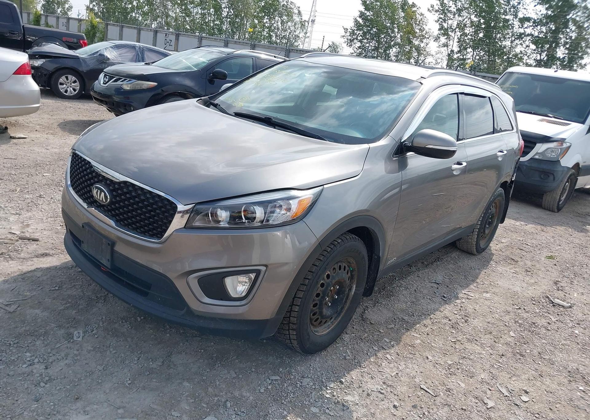 2016 KIA SORENTO LX
