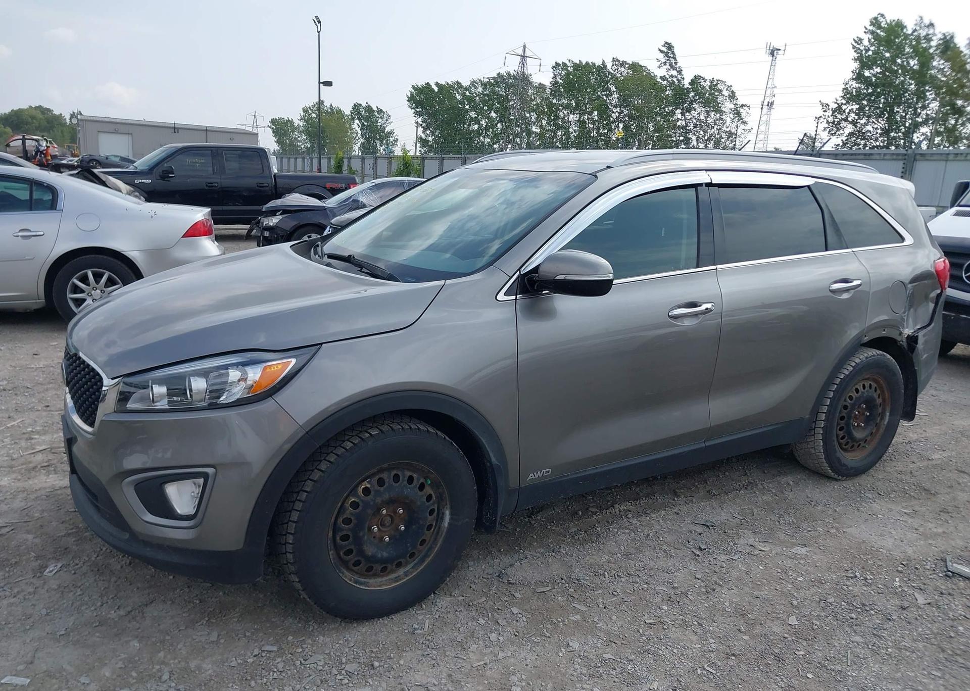 2016 KIA SORENTO LX