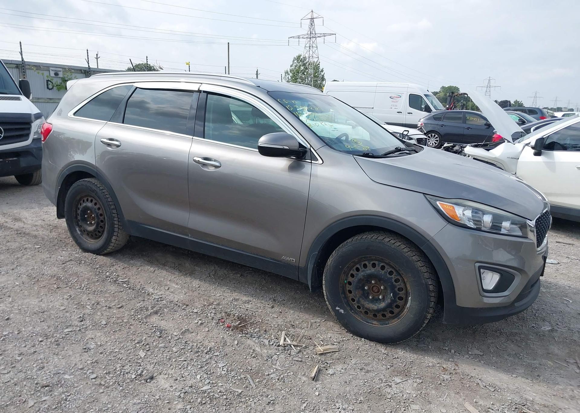2016 KIA SORENTO LX