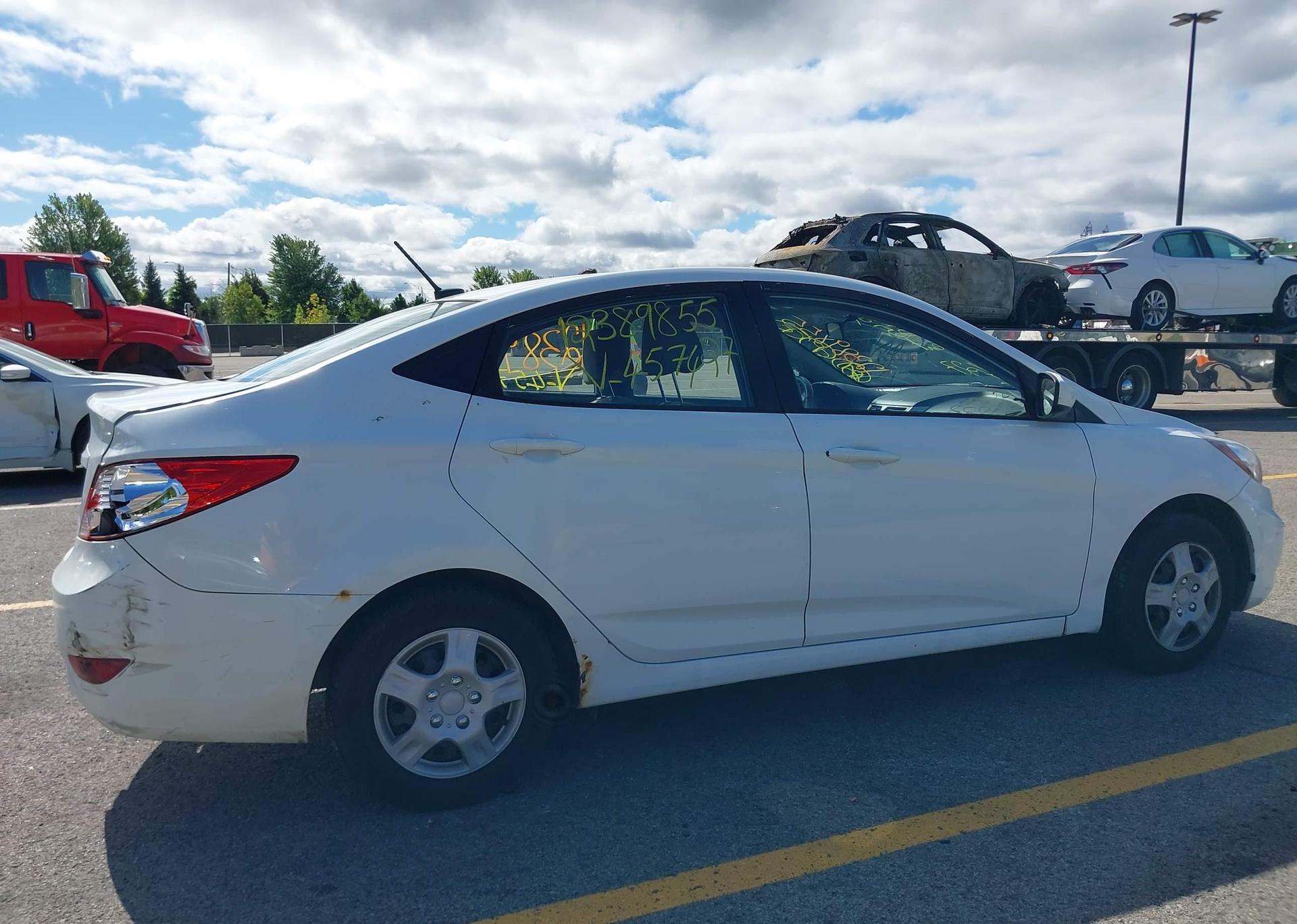 2013 HYUNDAI ACCENT