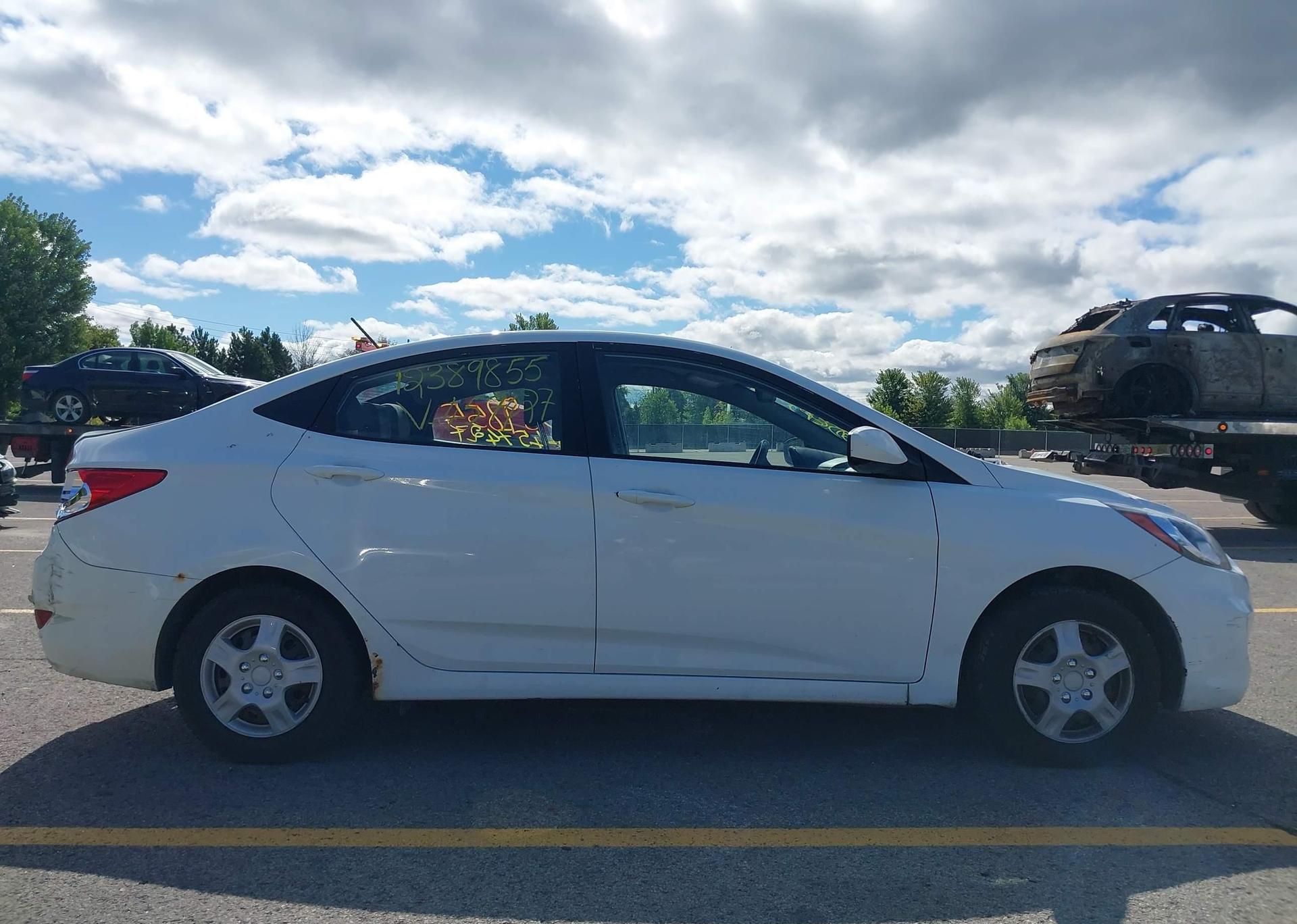 2013 HYUNDAI ACCENT