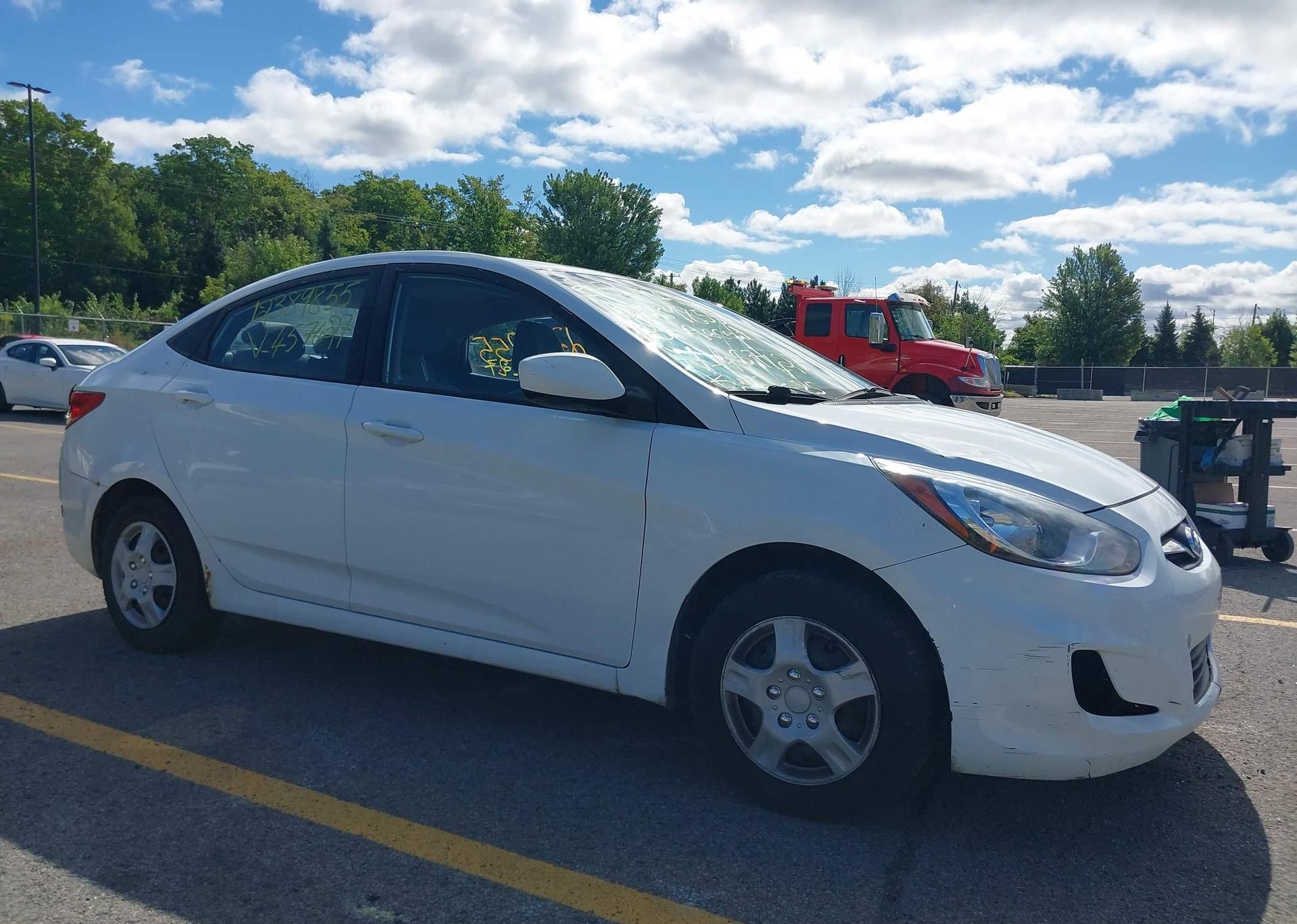 2013 HYUNDAI ACCENT