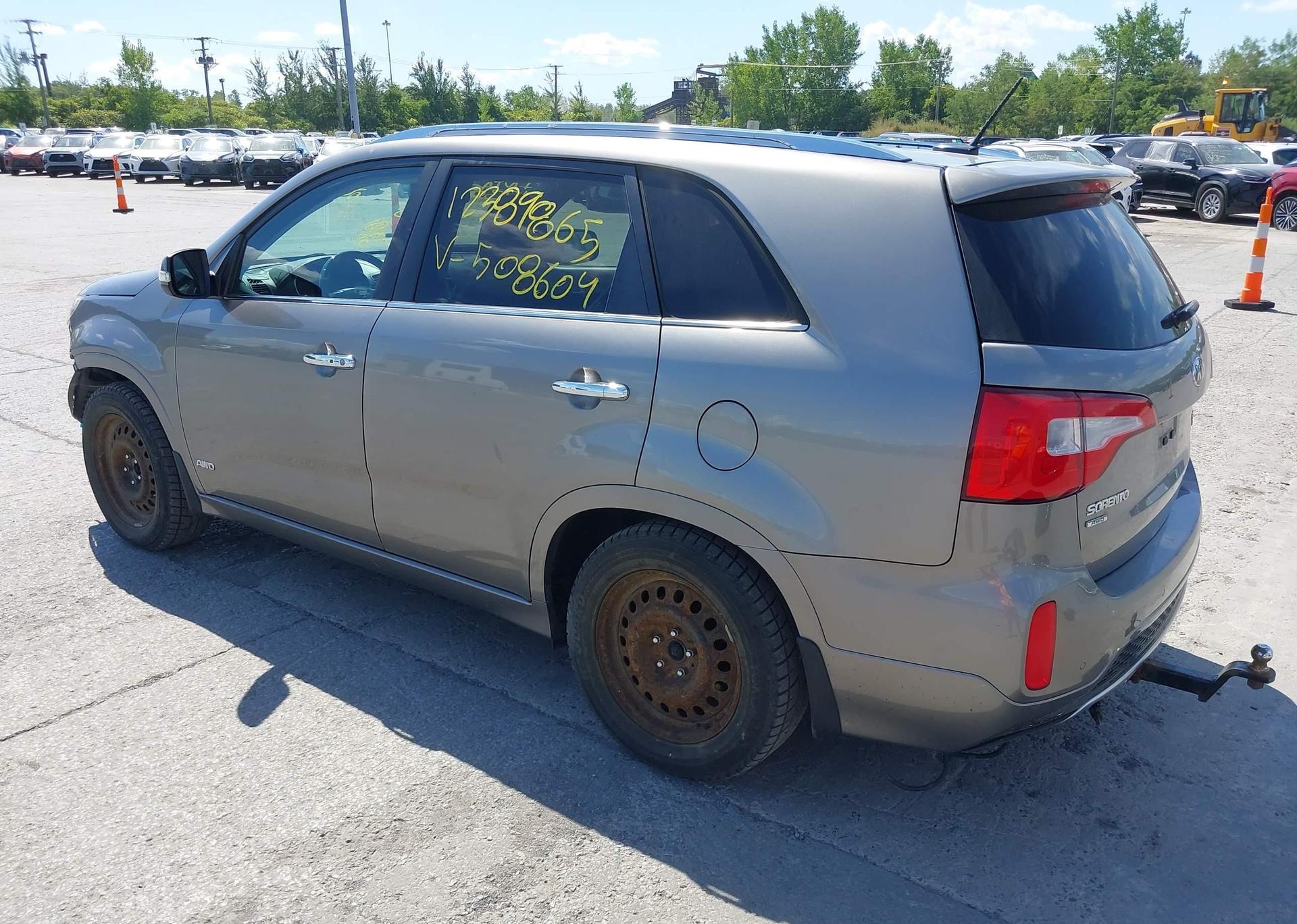 2014 KIA SORENTO