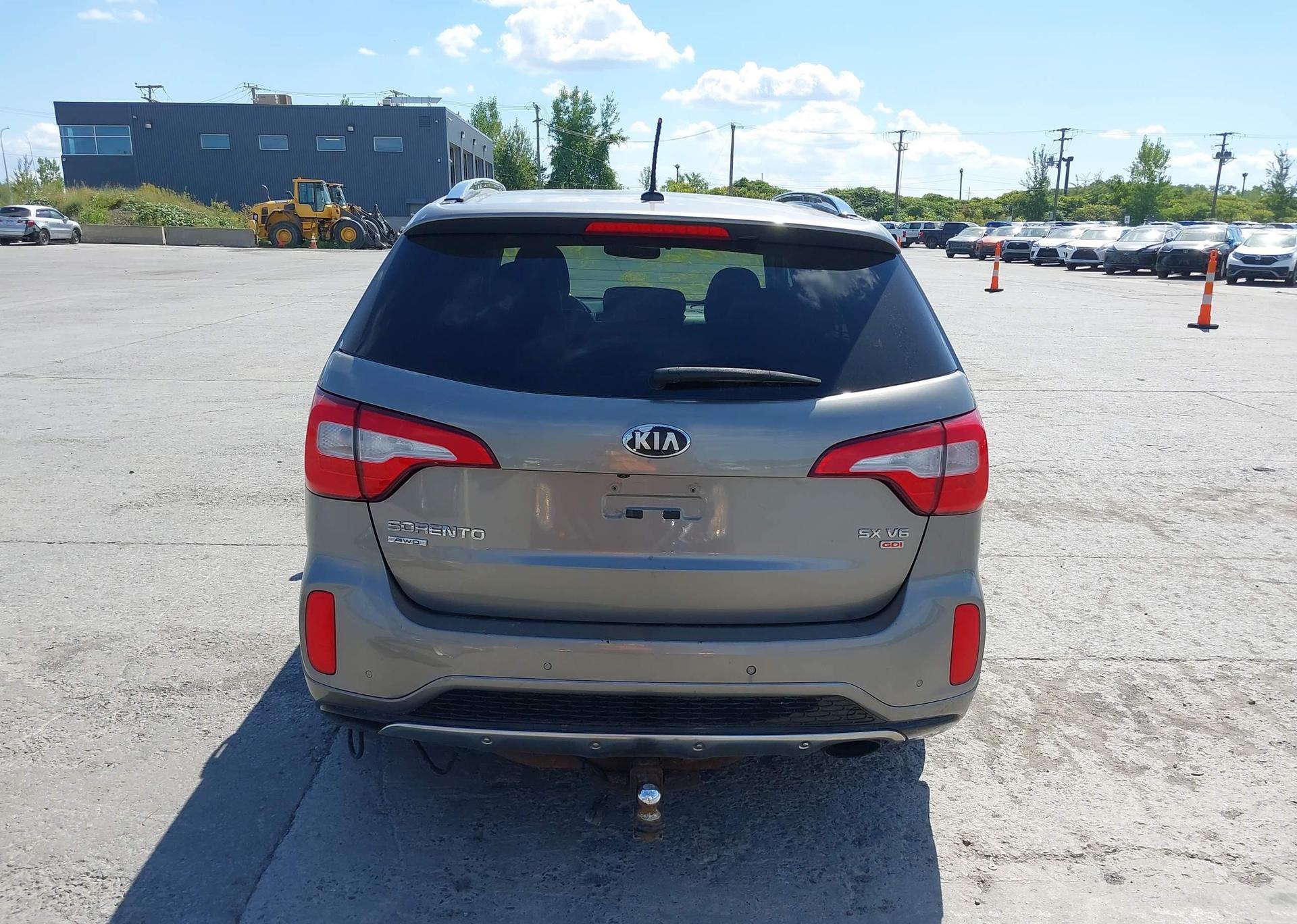 2014 KIA SORENTO