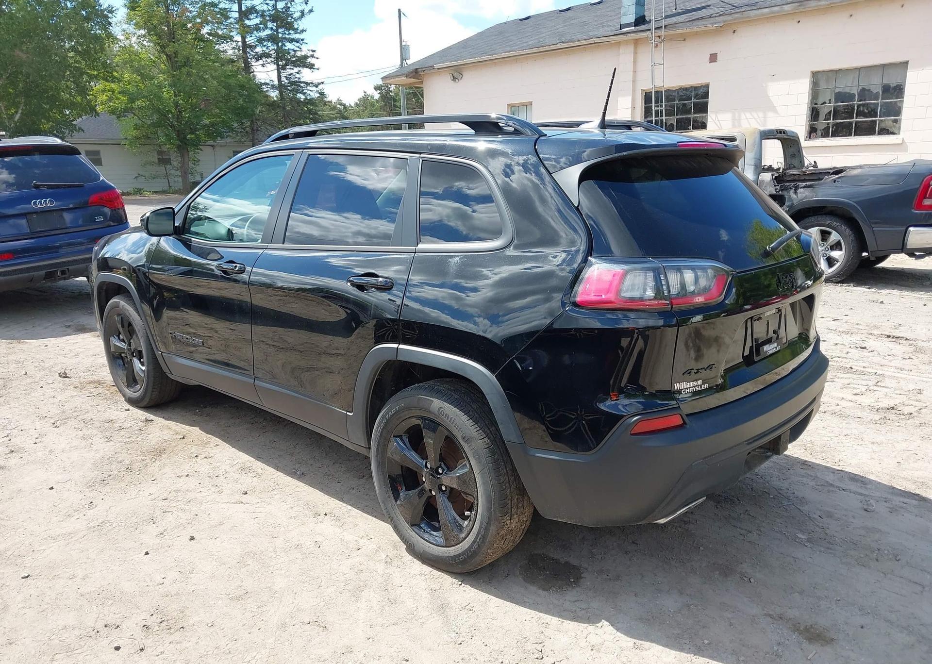 2022 JEEP CHEROKEE