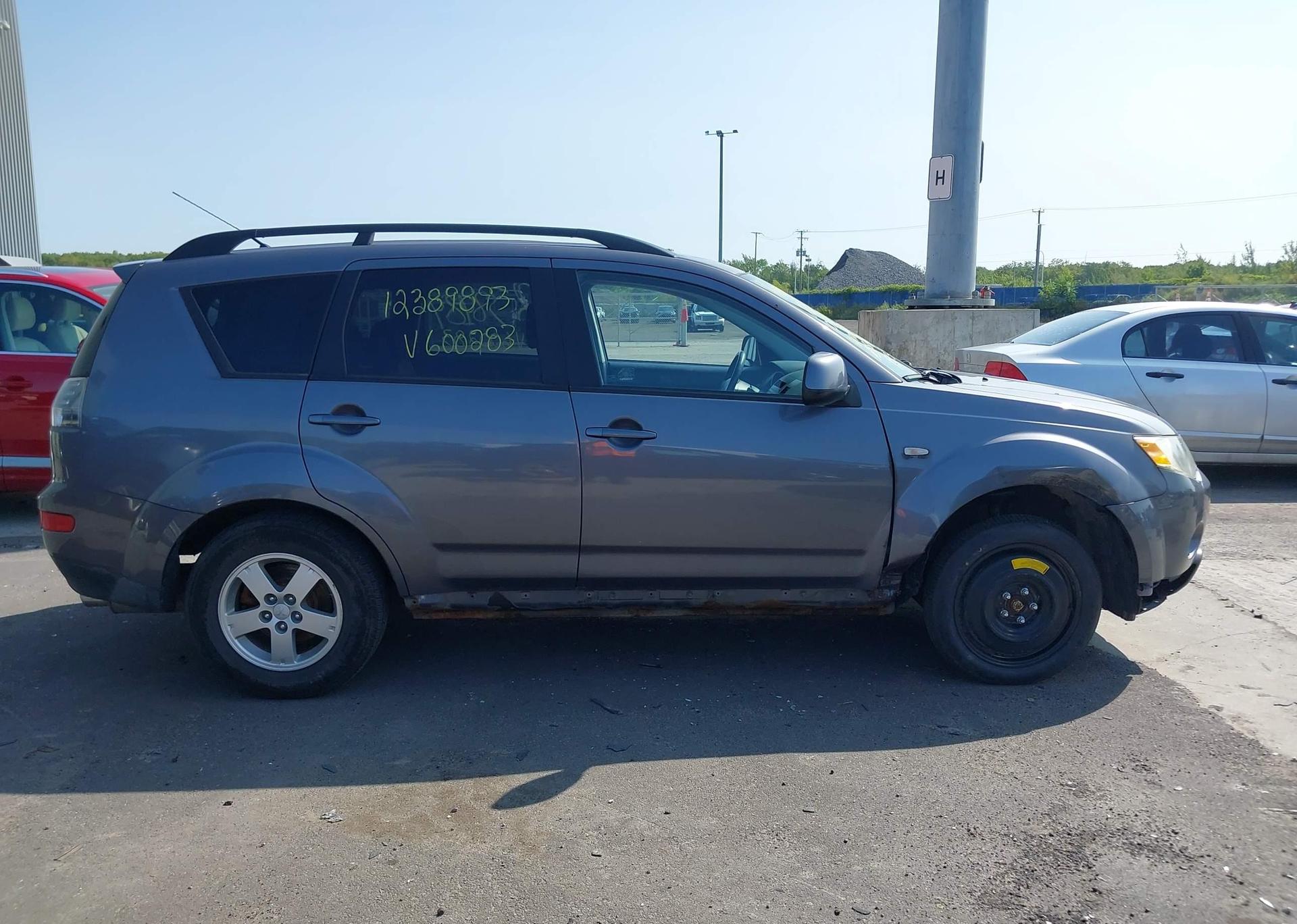 2009 MITSUBISHI OUTLANDER ES