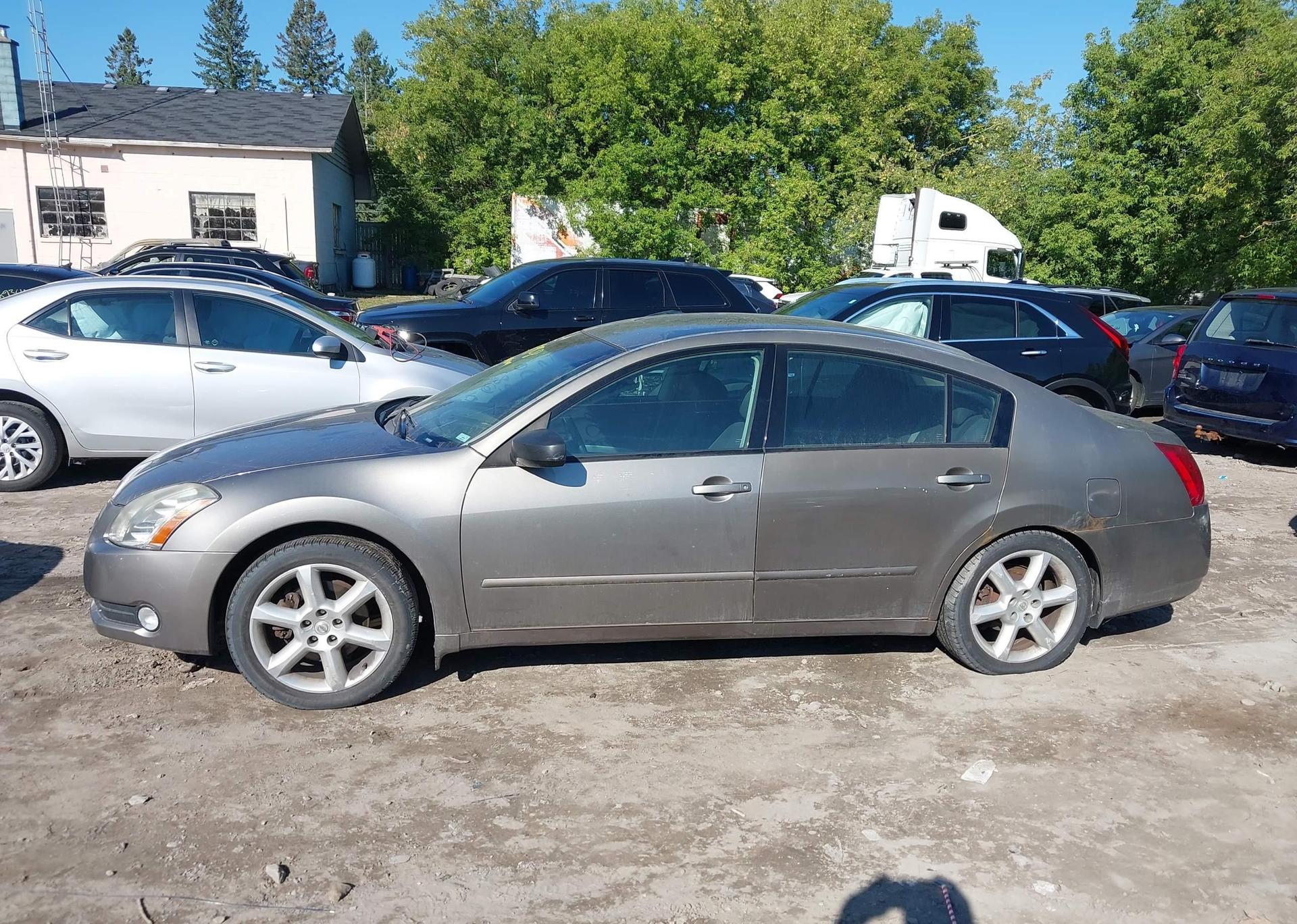 2006 NISSAN MAXIMA SE