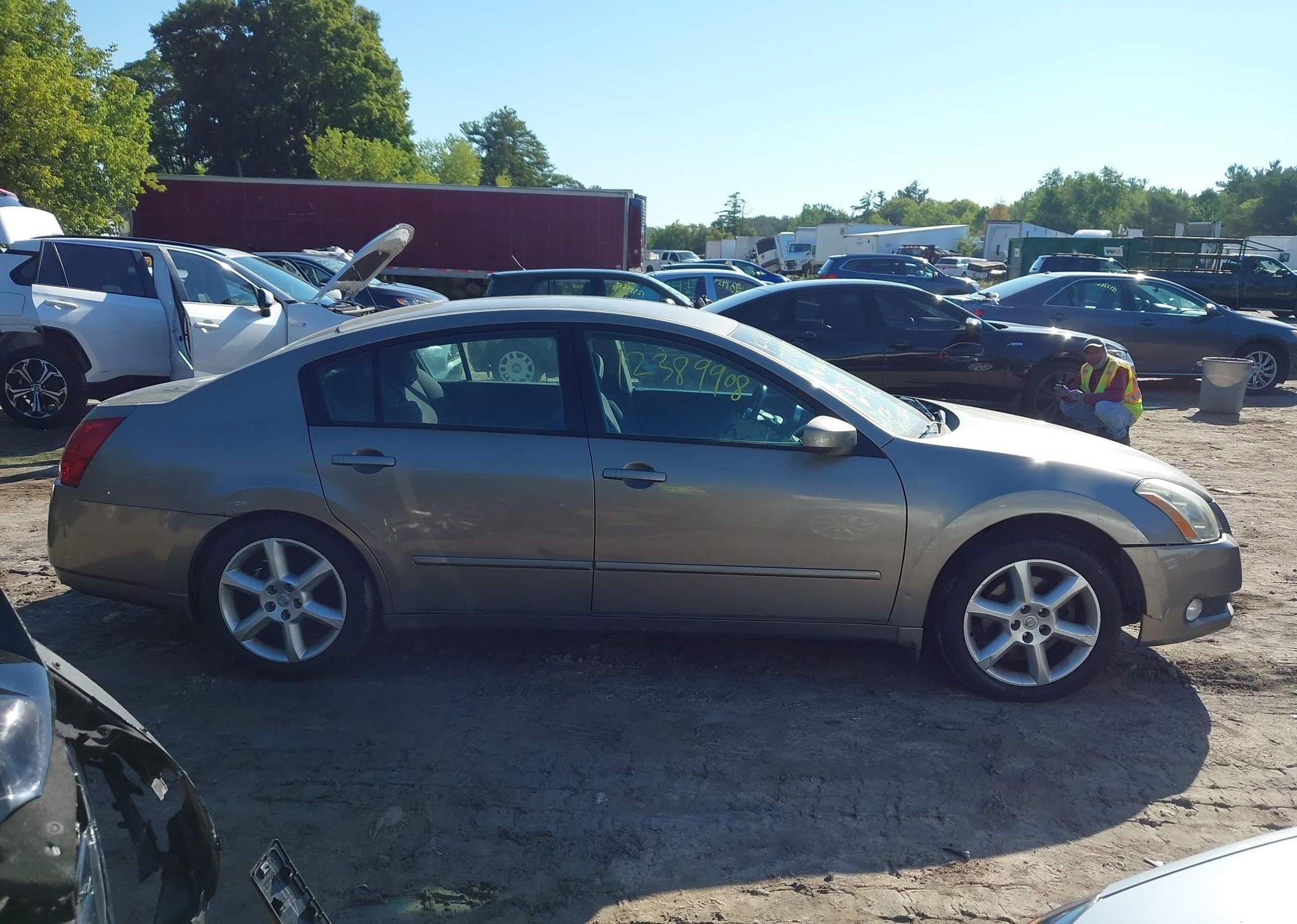 2006 NISSAN MAXIMA SE