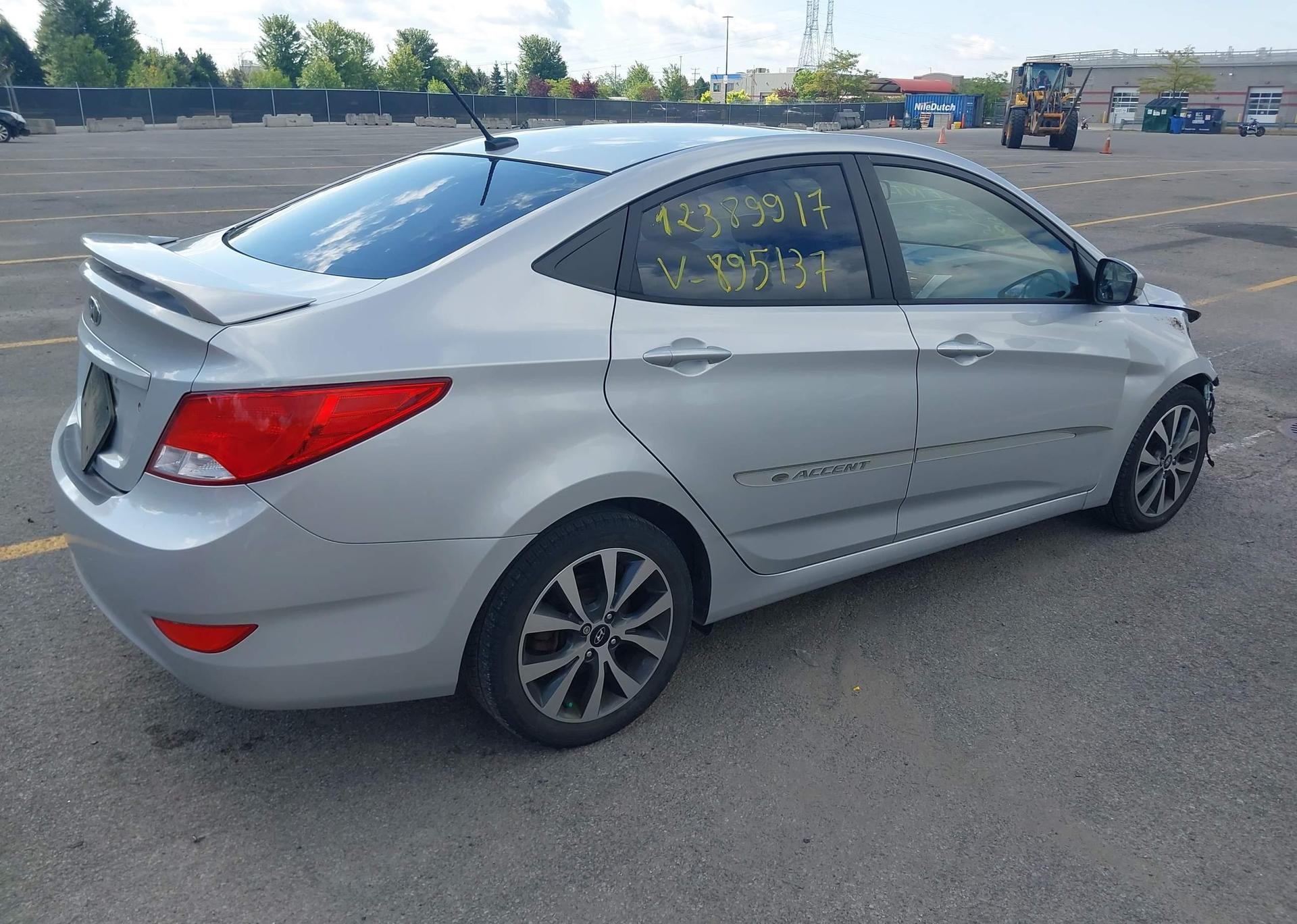 2015 HYUNDAI ACCENT GLS
