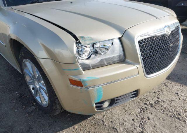 2010 CHRYSLER 300 LIMITED