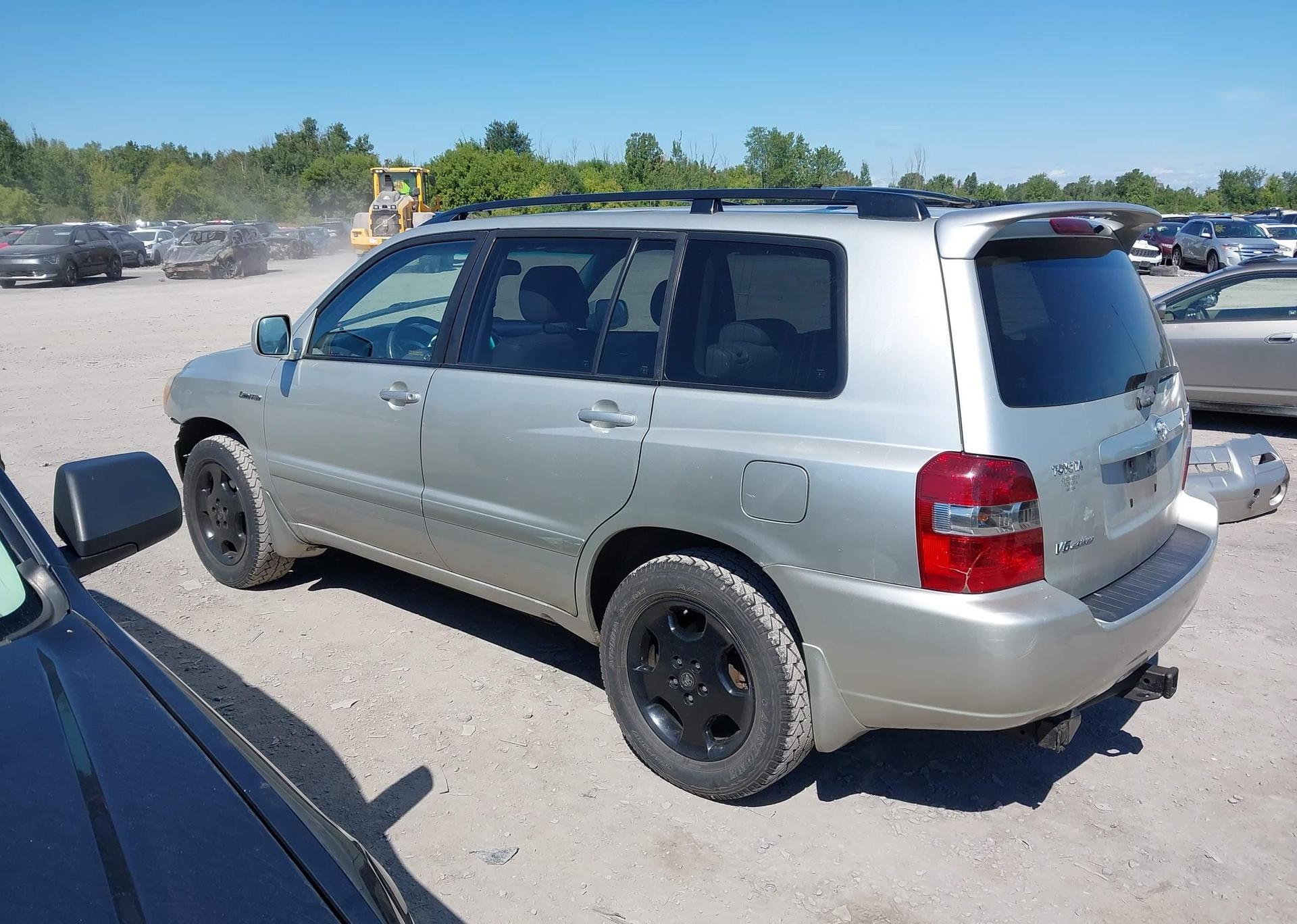 2004 TOYOTA HIGHLANDER