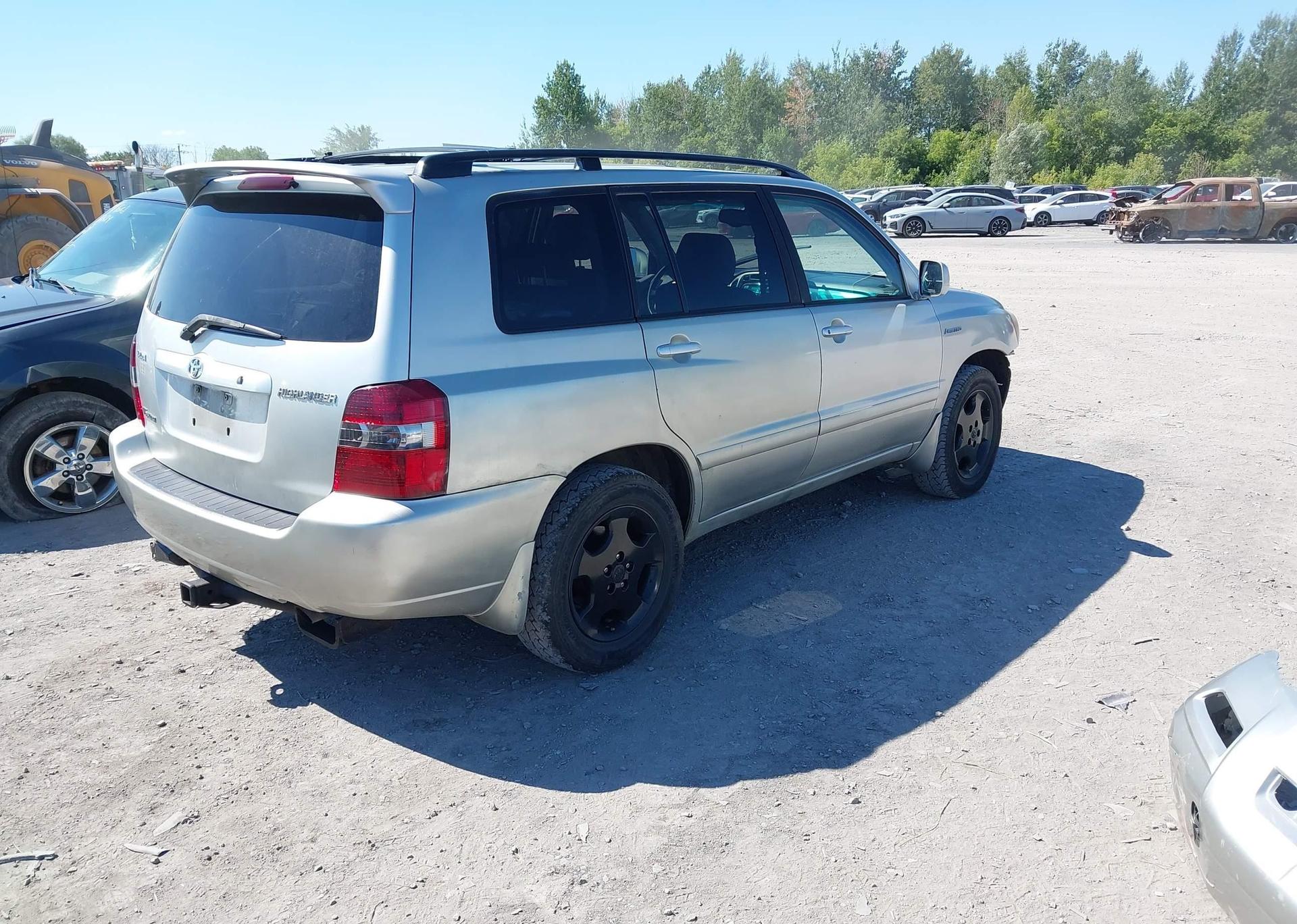 2004 TOYOTA HIGHLANDER