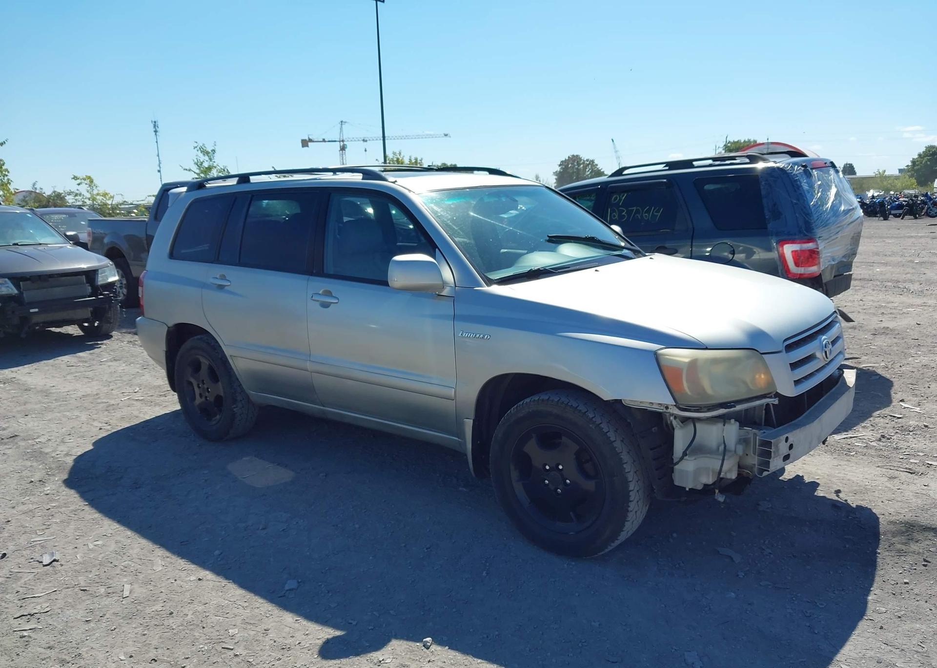 2004 TOYOTA HIGHLANDER