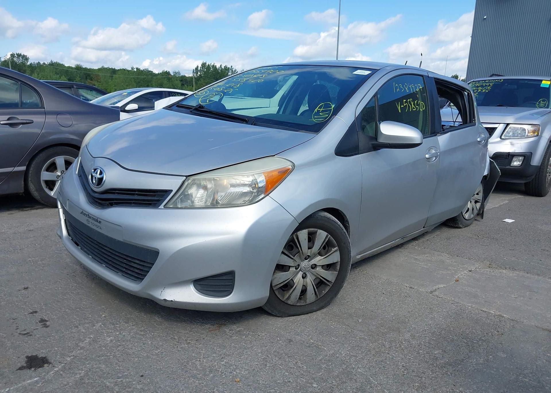 2013 TOYOTA YARIS