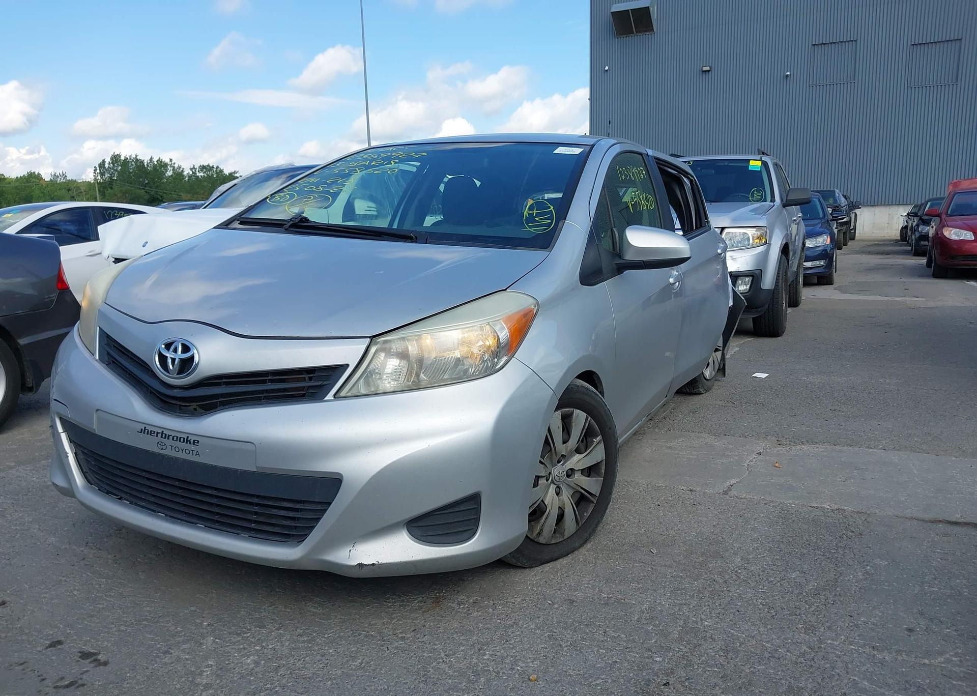 2013 TOYOTA YARIS