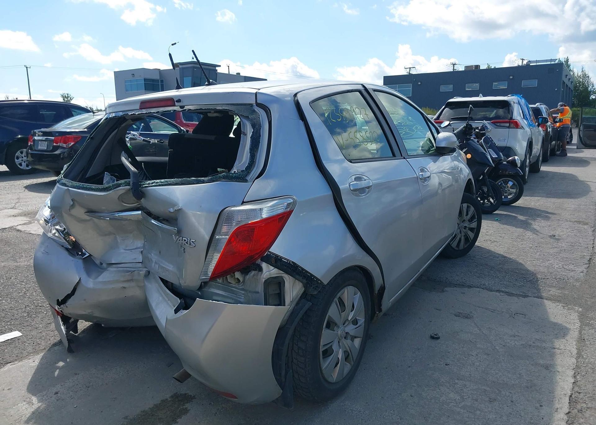 2013 TOYOTA YARIS
