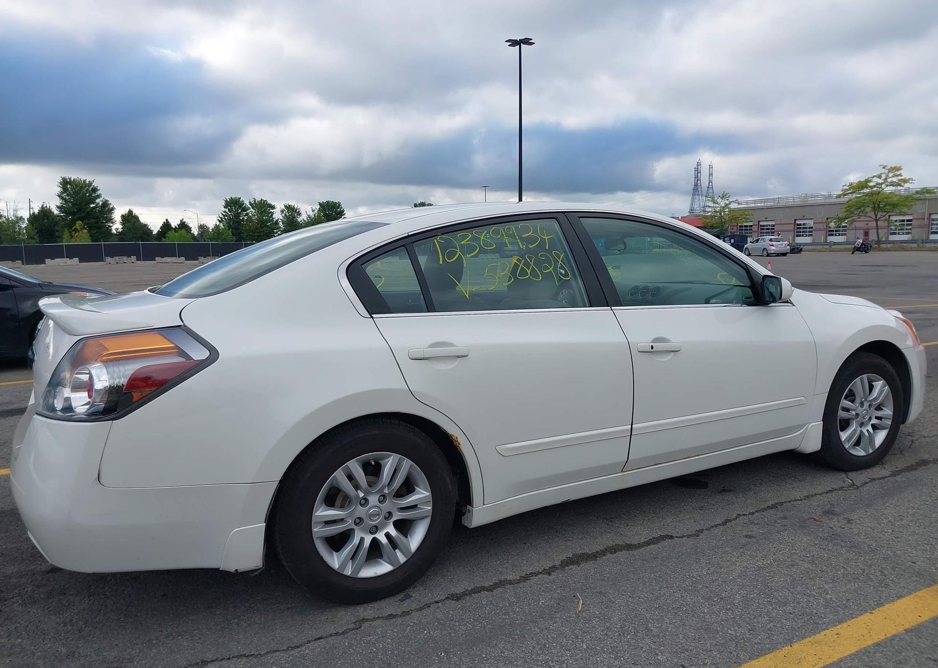 2012 NISSAN ALTIMA