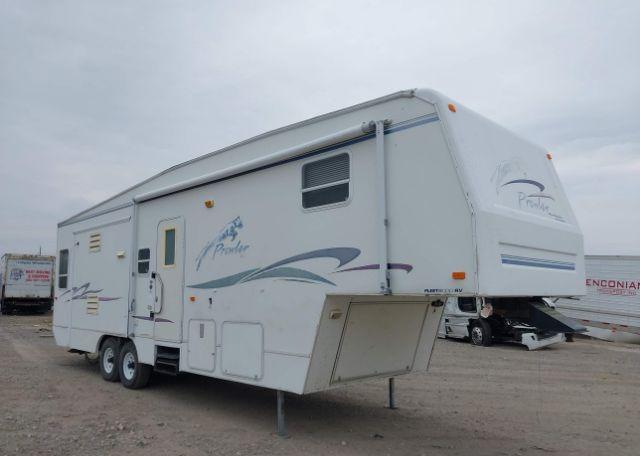 2000 FLEETWOOD PROWLER 325F