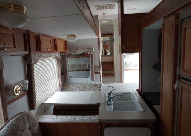 2000 FLEETWOOD PROWLER 325F