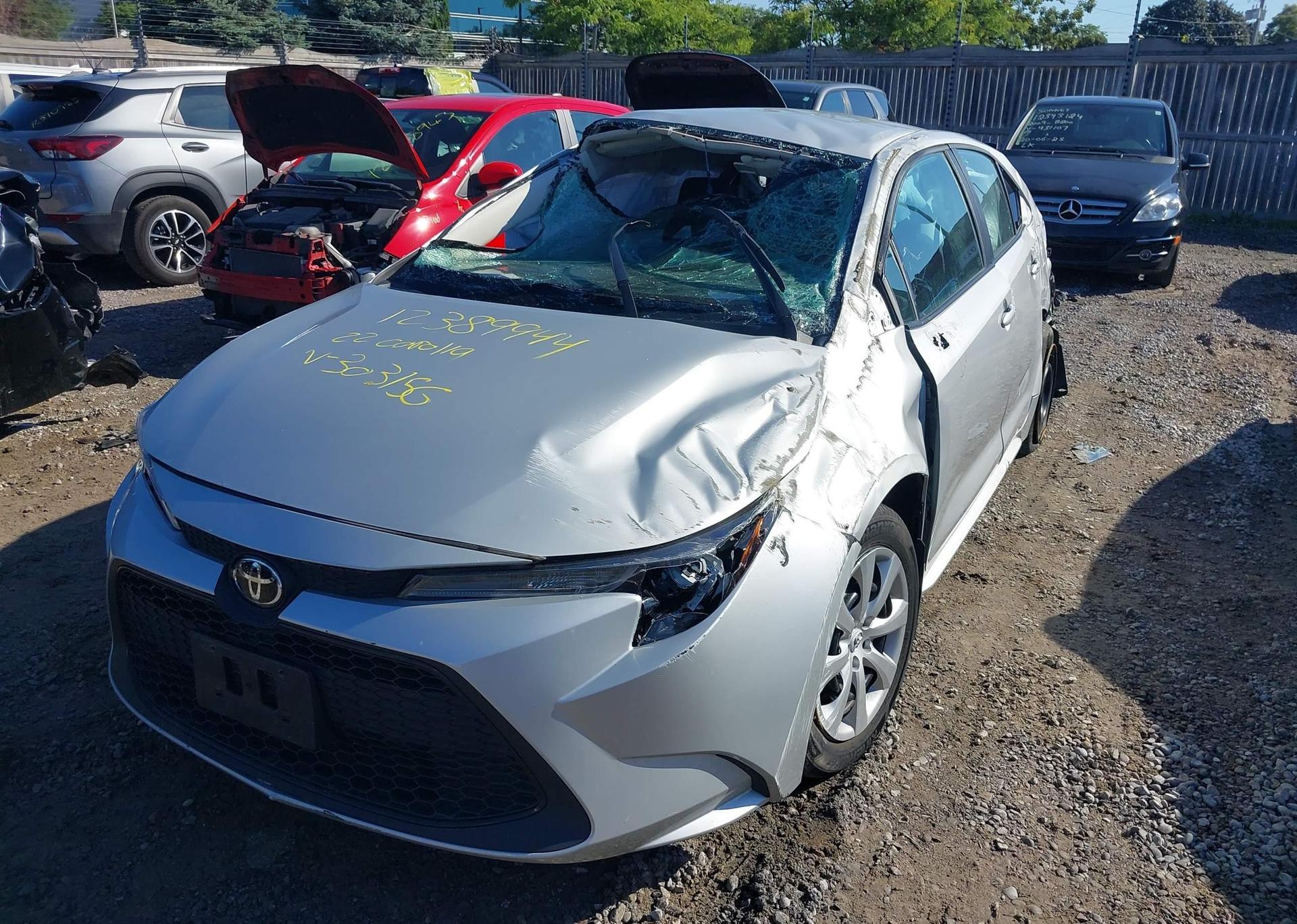 2022 TOYOTA COROLLA LE