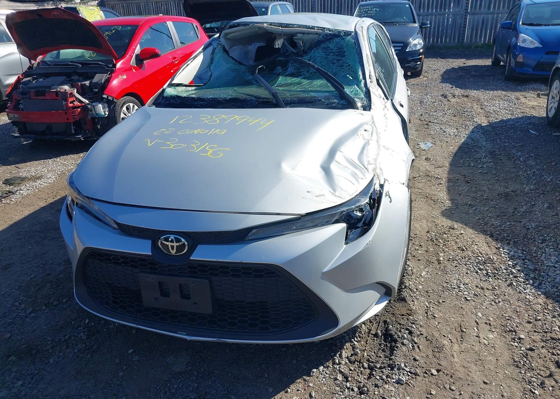 2022 TOYOTA COROLLA LE