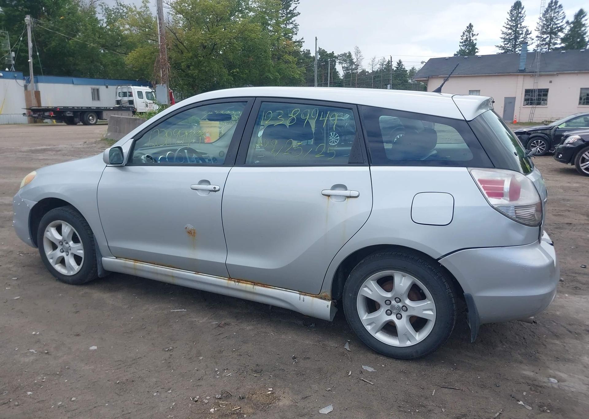 2005 TOYOTA COROLLA MATRIX XR
