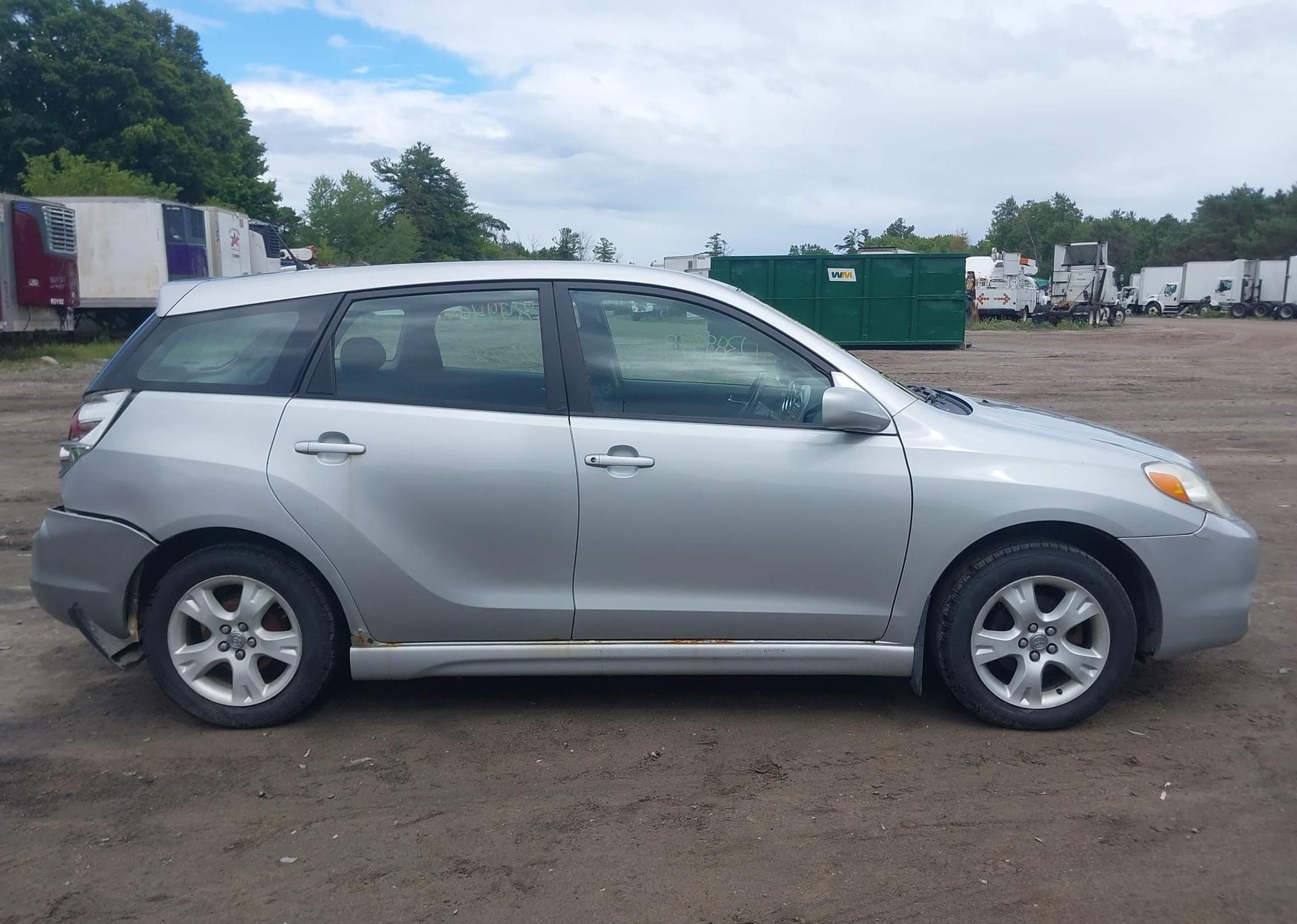 2005 TOYOTA COROLLA MATRIX XR