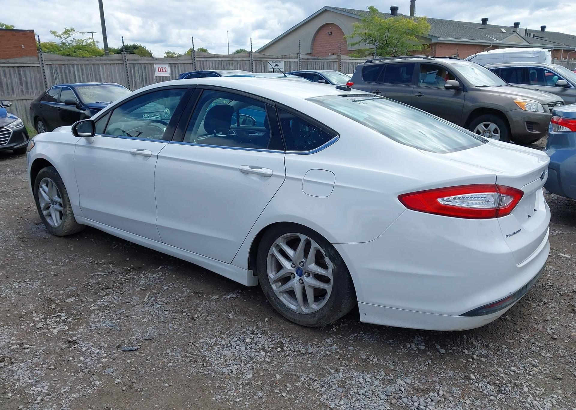 2014 FORD FUSION SE